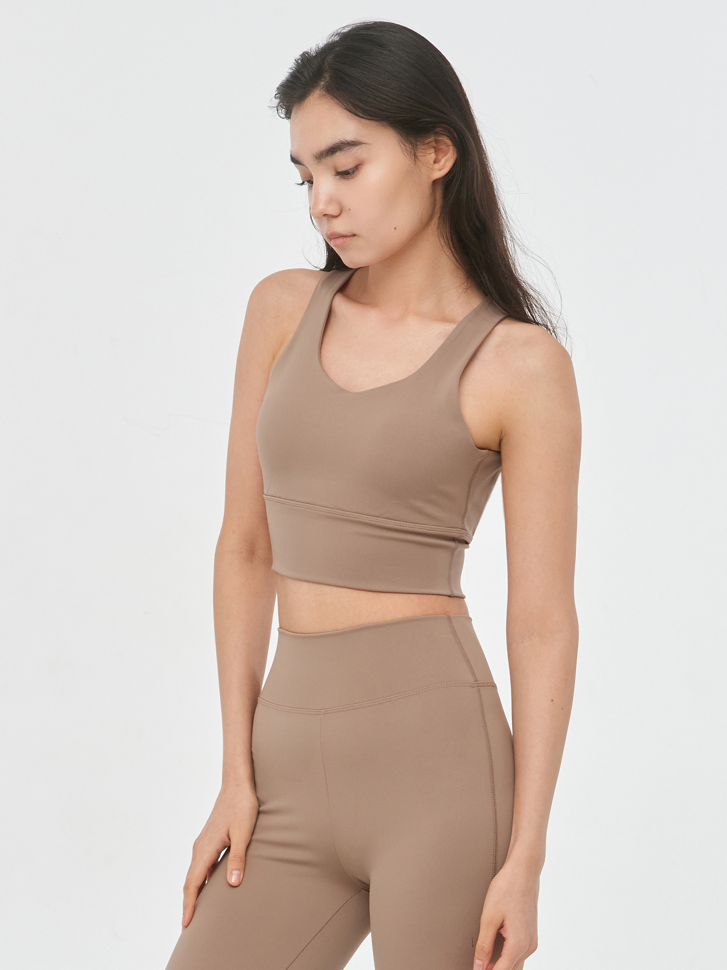 預購_Cut-off Sports Bra Top by Conch