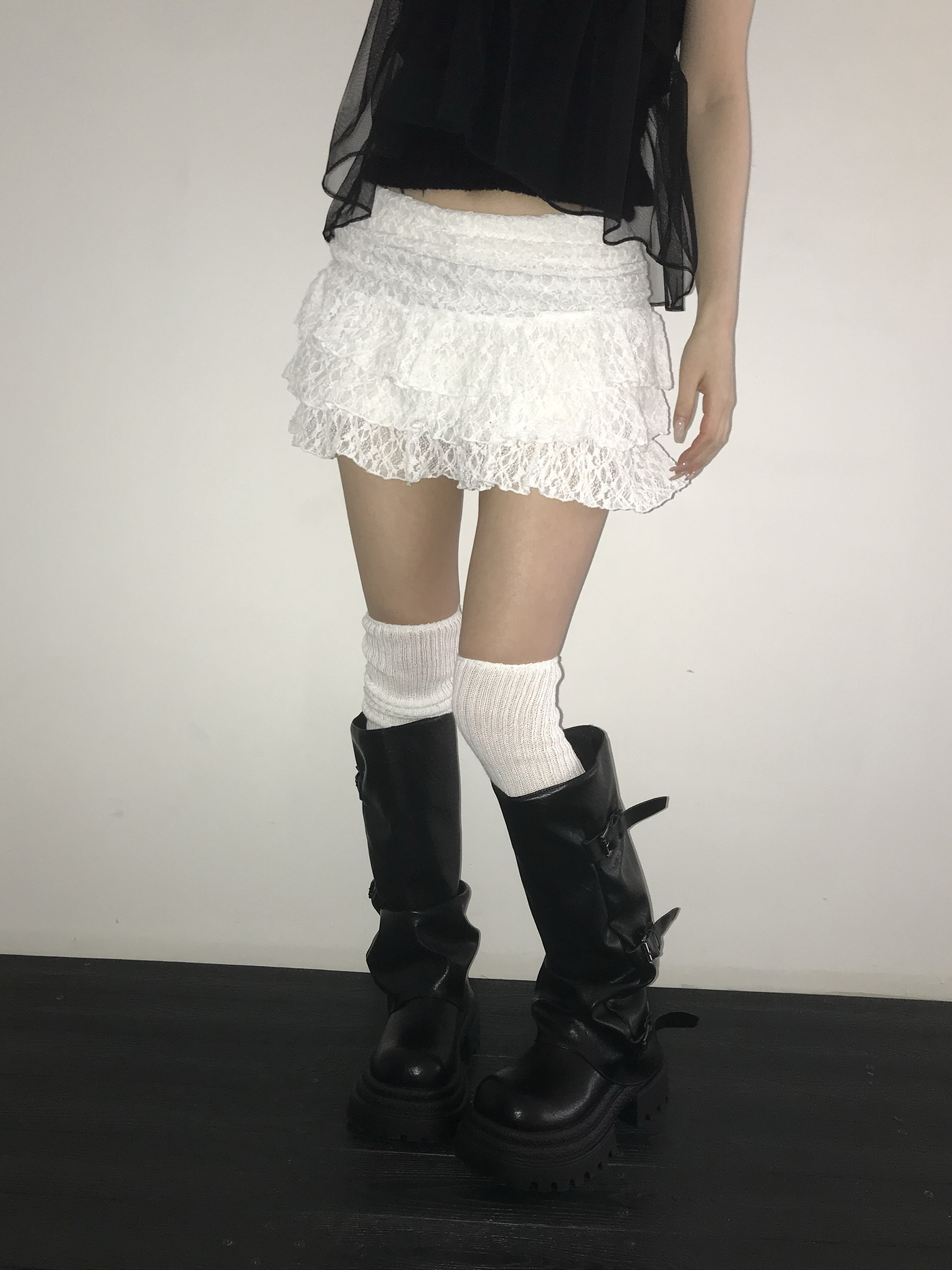Tiered Ruffled Lace Mini Skirt