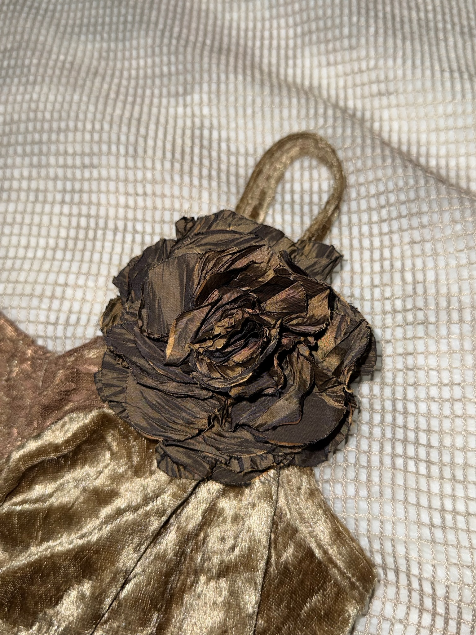 Vintage Fairycore Crushed Velvet Flower-Detail Cami Top