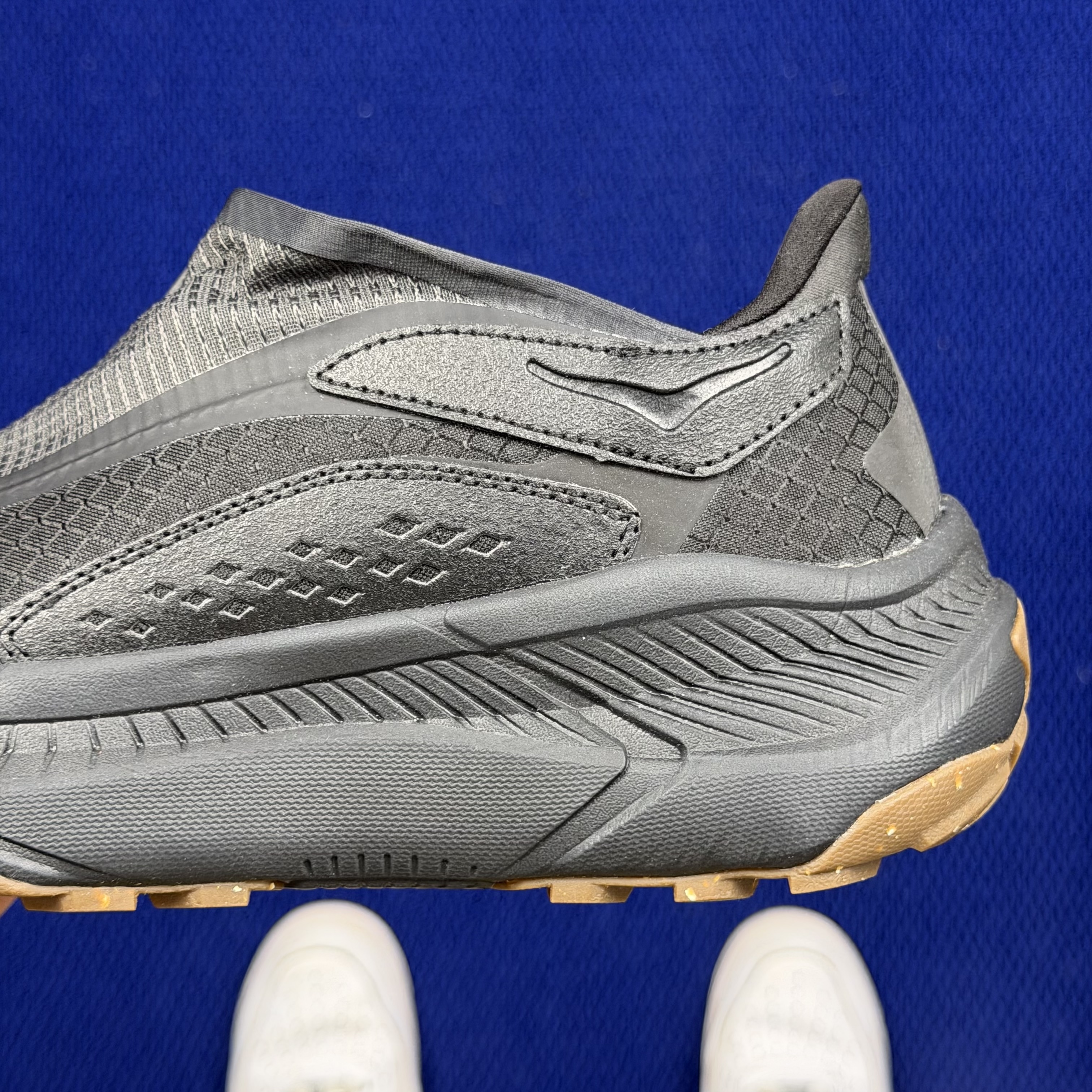 Hoka One One Project Transport