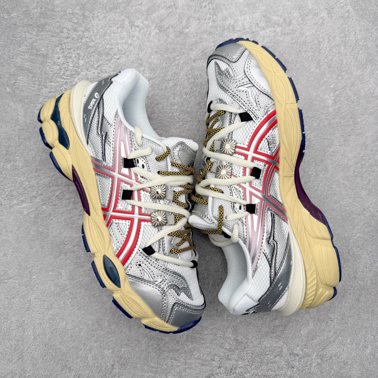 Toga x Asics Gel-Cumulus 16