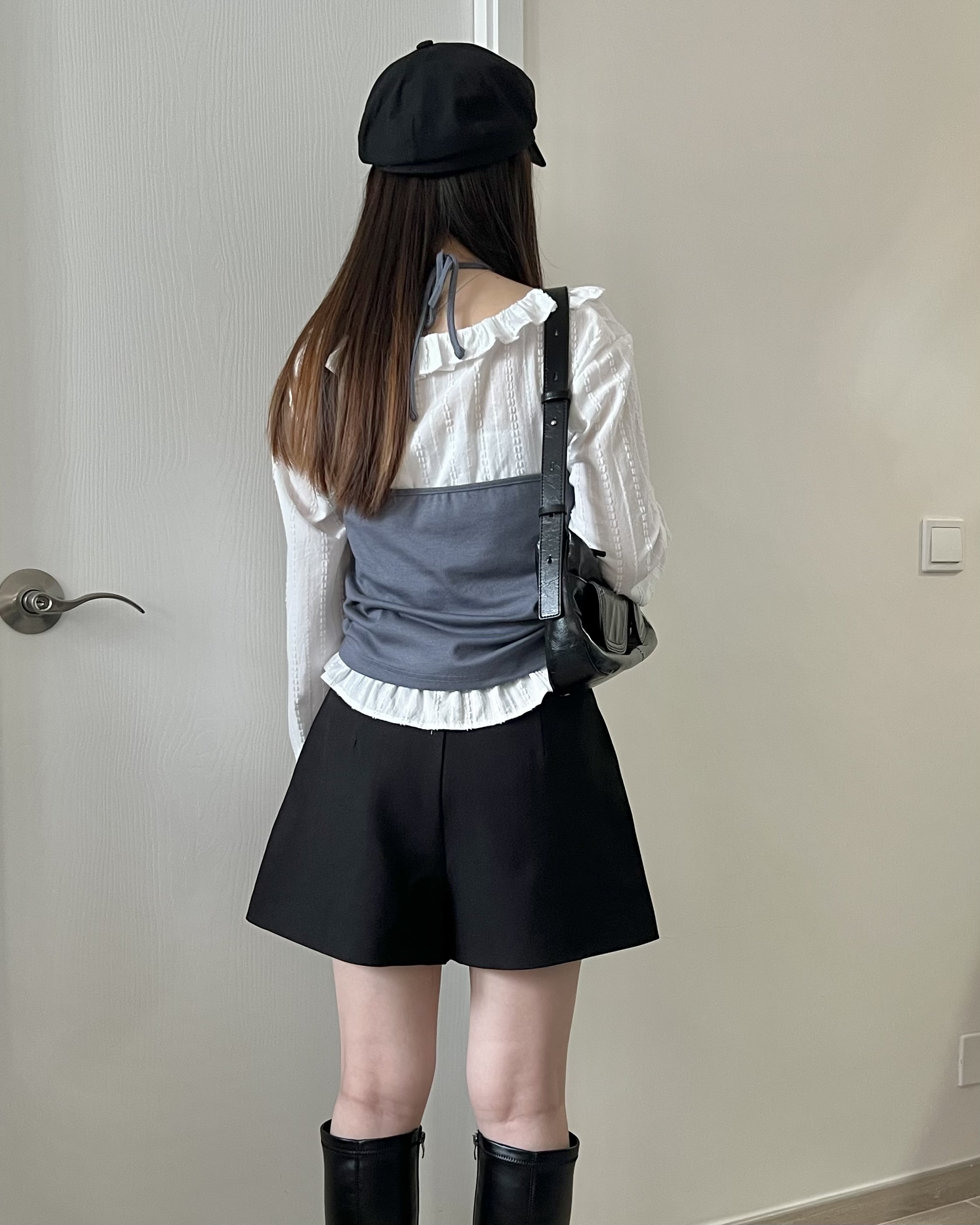 韓妹必備掛脖背心 