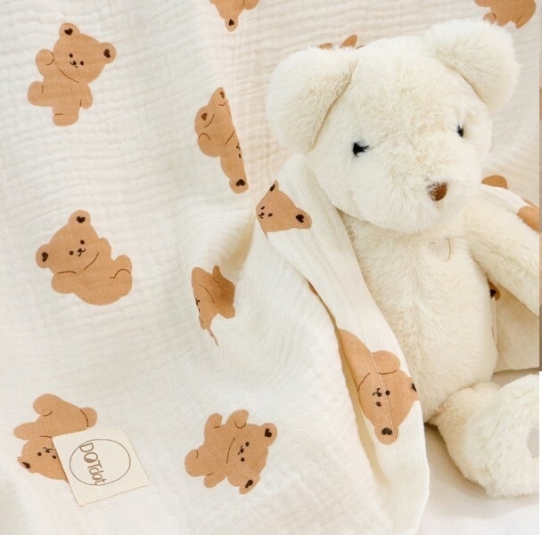 Dottodot 三重莫代爾棉紗玩趣人物蓋毯