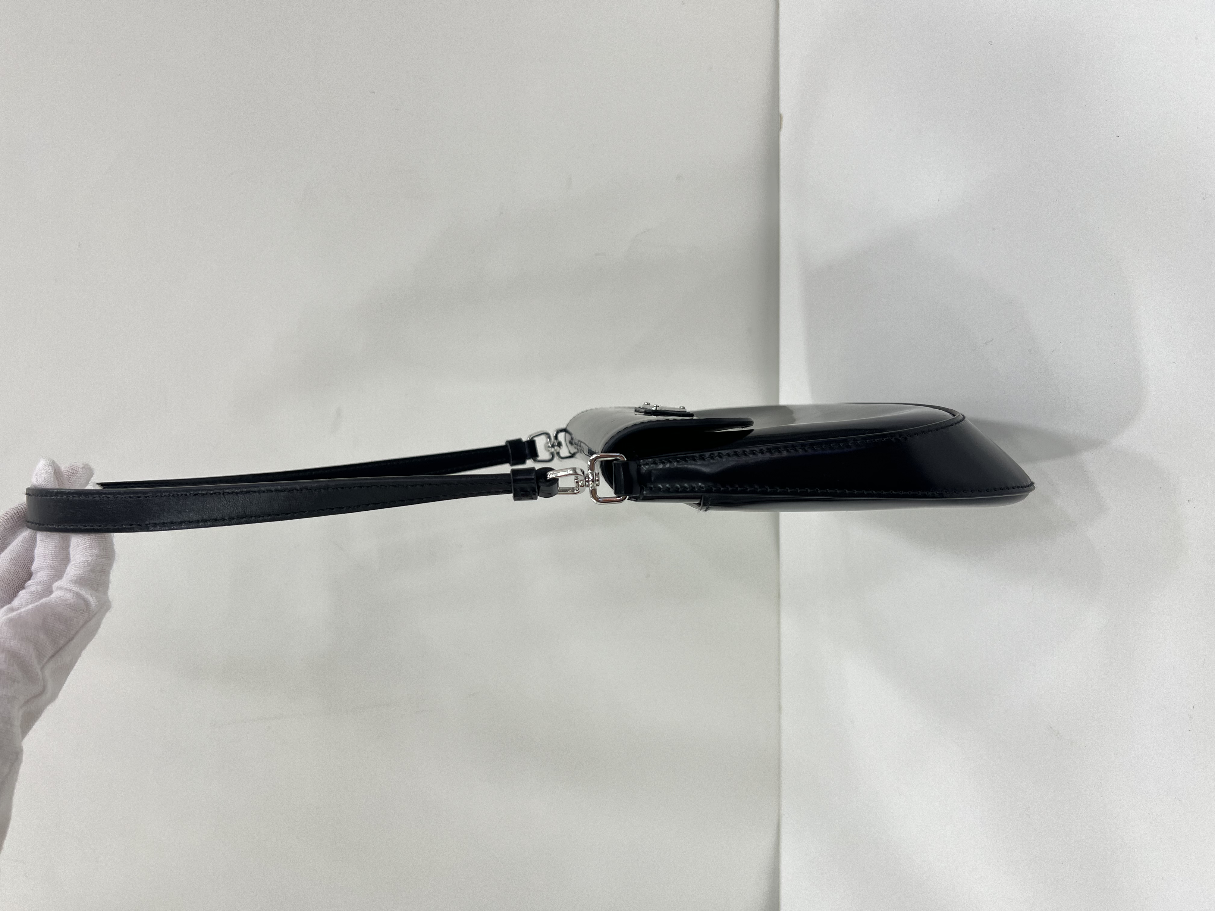 直播貨品 |  [1個-$100 2個-$300］E24