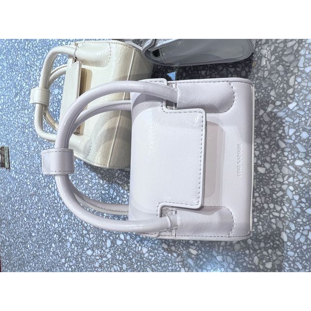 ◇FIND KAPOOR◇ Marty Bag 12 Crinkled White FINDKAPOOR - EN