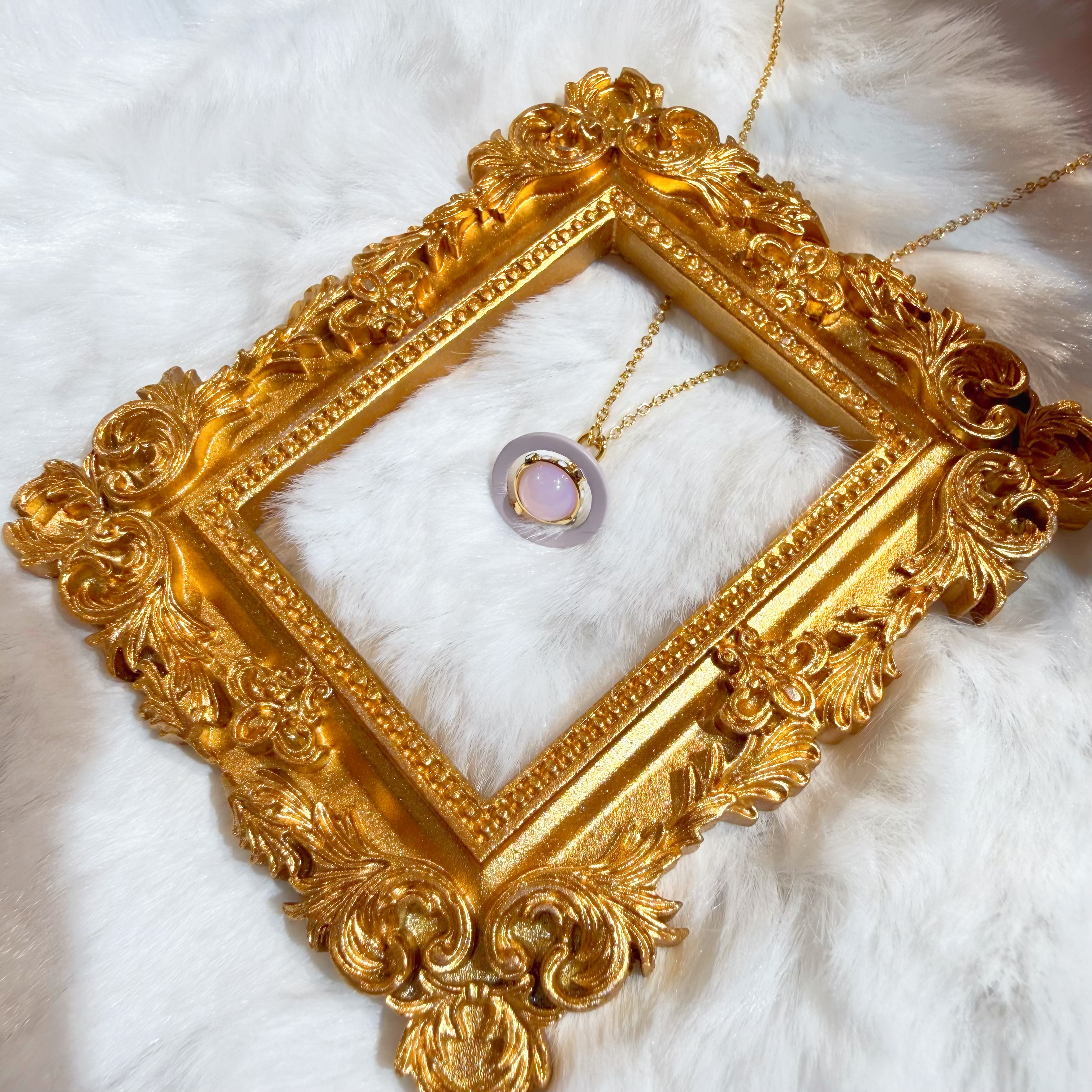 VW Petite 3d mini necklace pink/moon