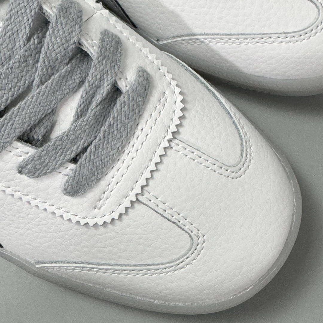 Onitsuka Tiger Tokuten