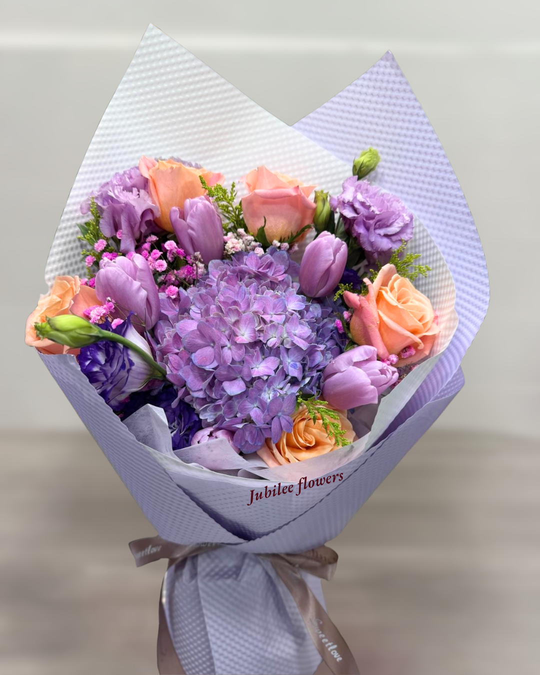 紫色繡球 鬱金香 玫瑰 花束