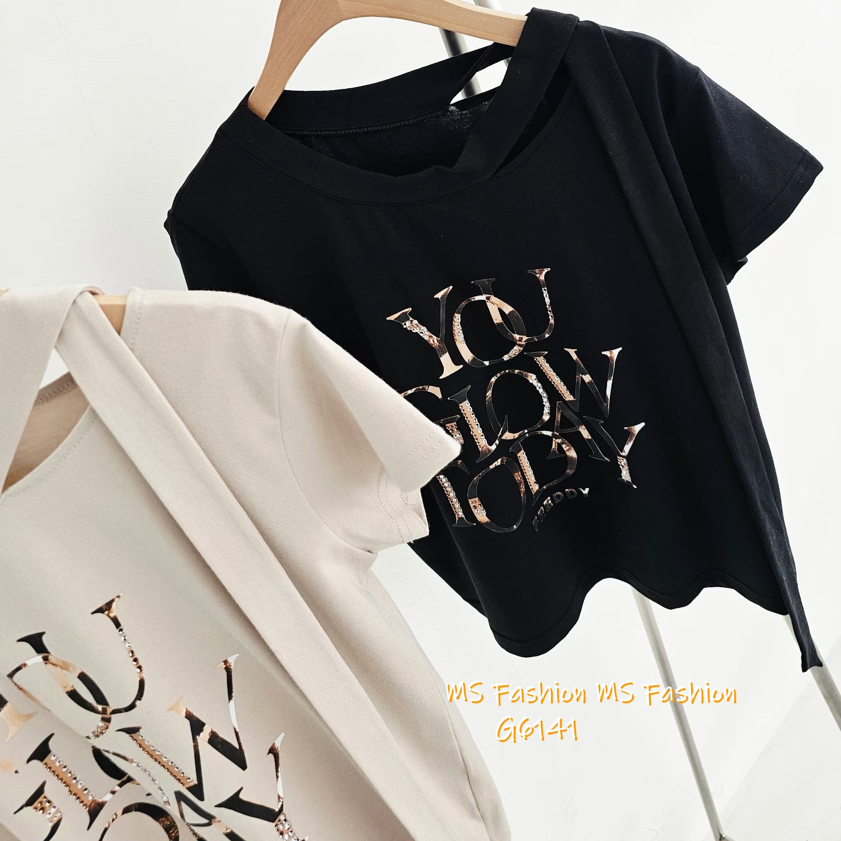 G6141 韓國🇰🇷型格字母閃石top