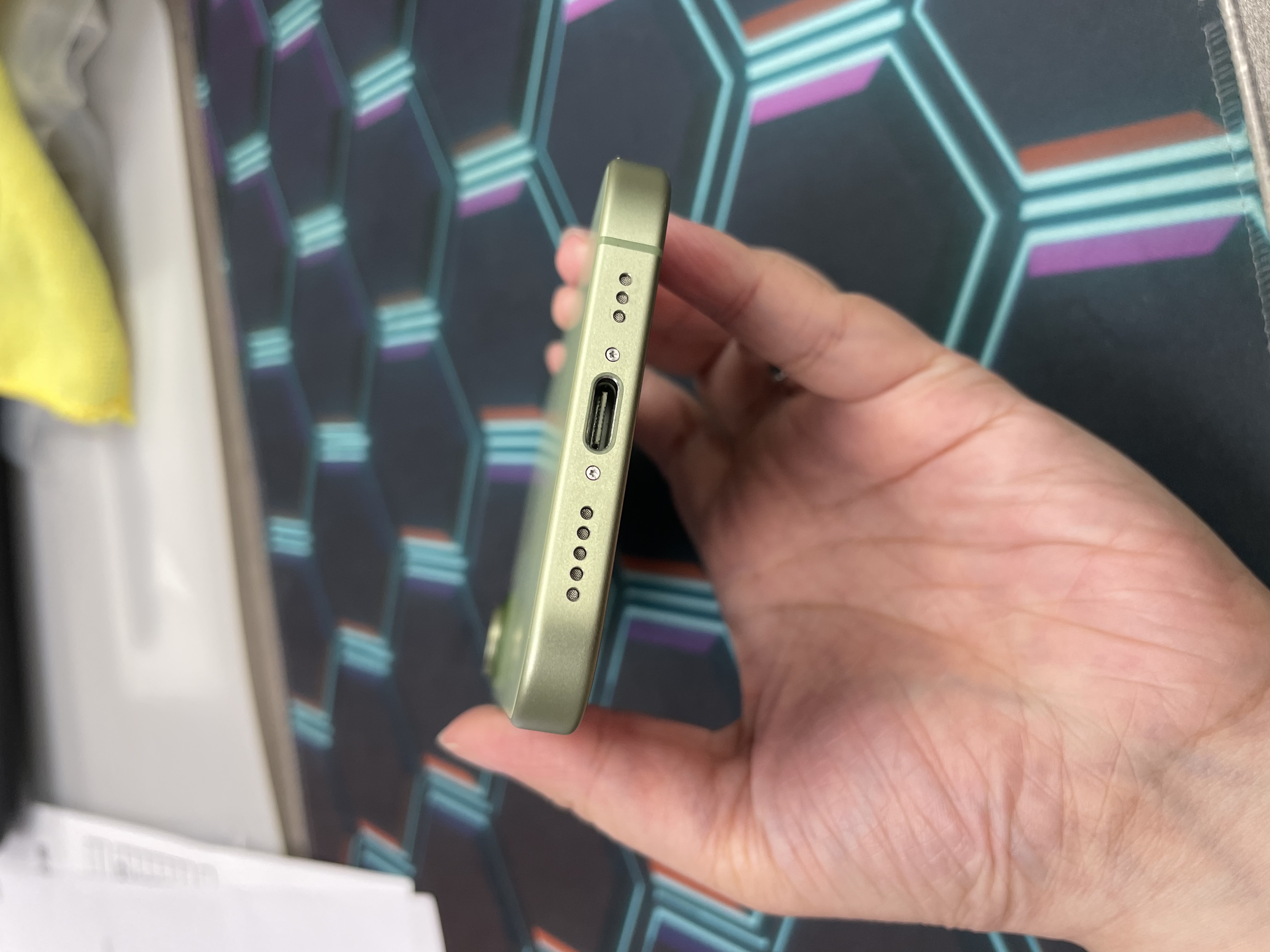 *8013 17 勁靚機 512GB 電95 綠色 green
