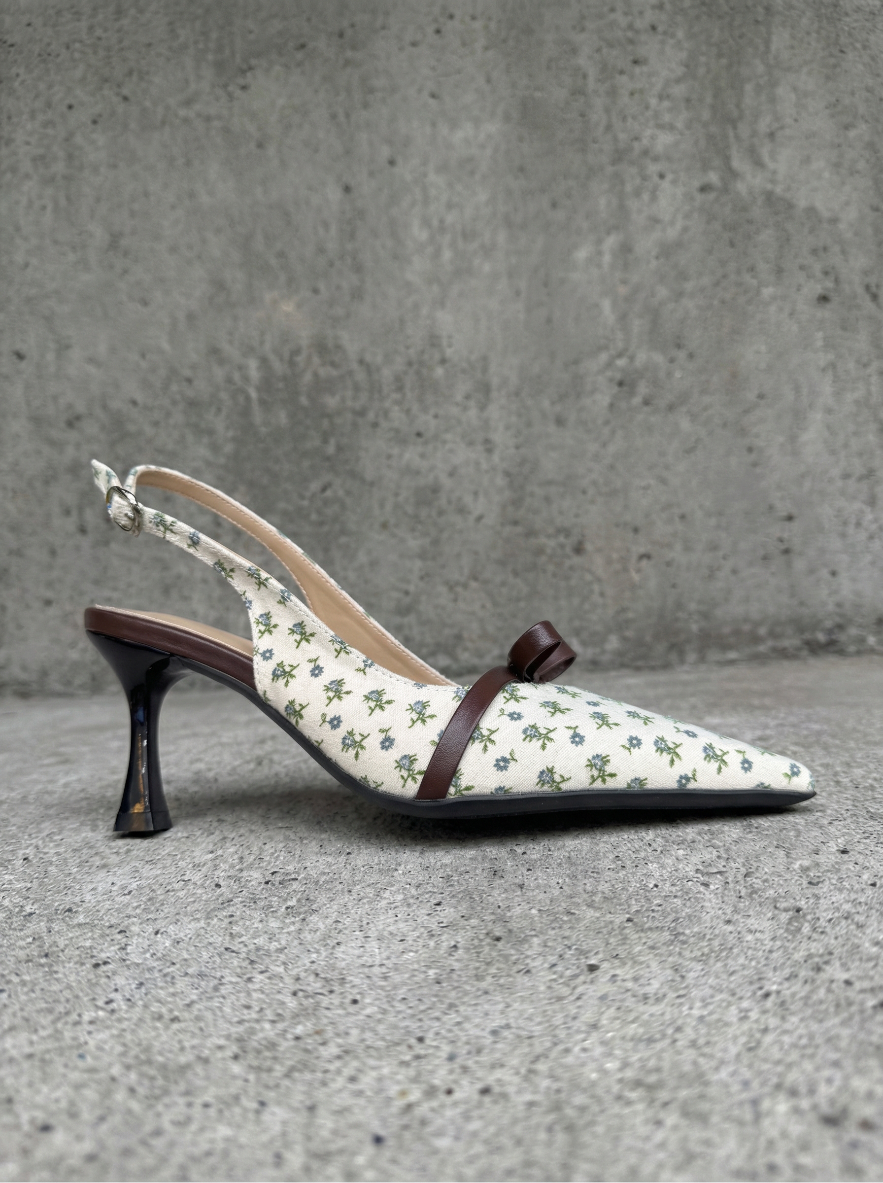 復古花卉印花露跟