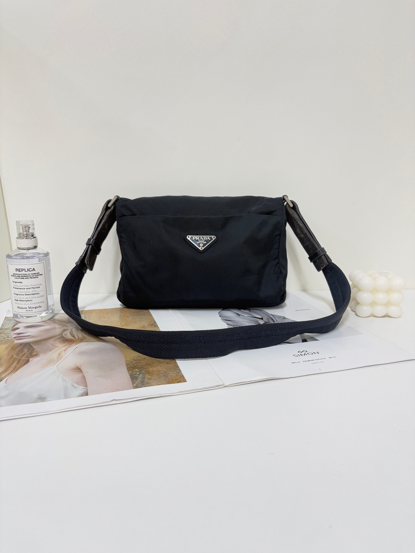 【預訂貨品】prada黑色尼龍郵差包