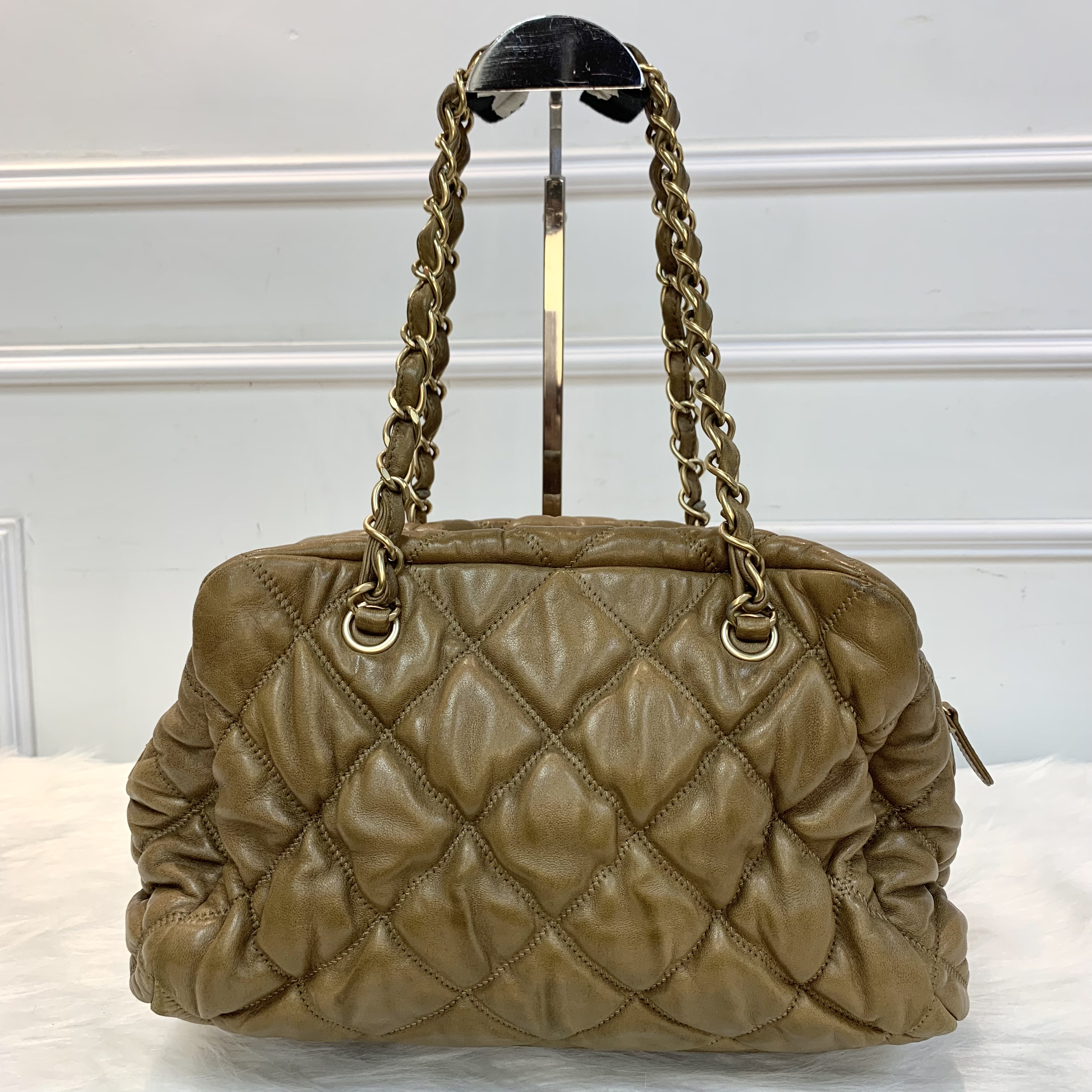 Chanel 羊皮皮革 bubble bag Chain Shoulder金扣鏈帶肩背袋