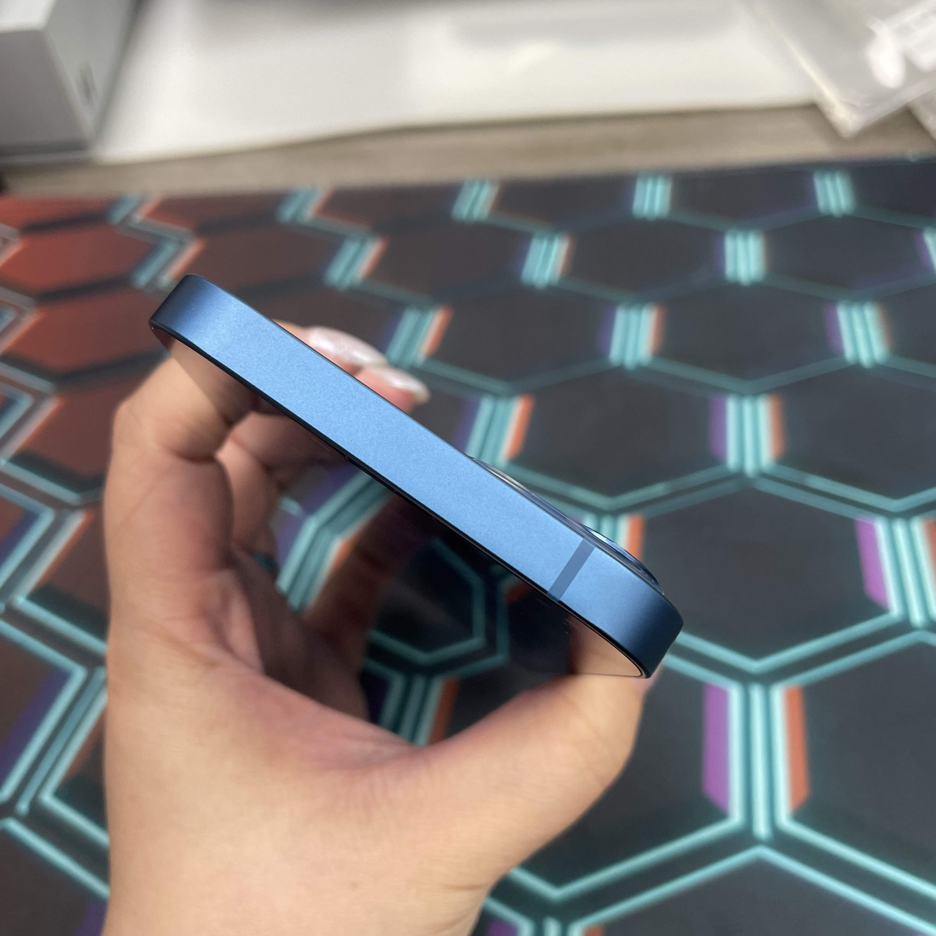 *6497 13 完美機 256GB 電100 藍色 blue