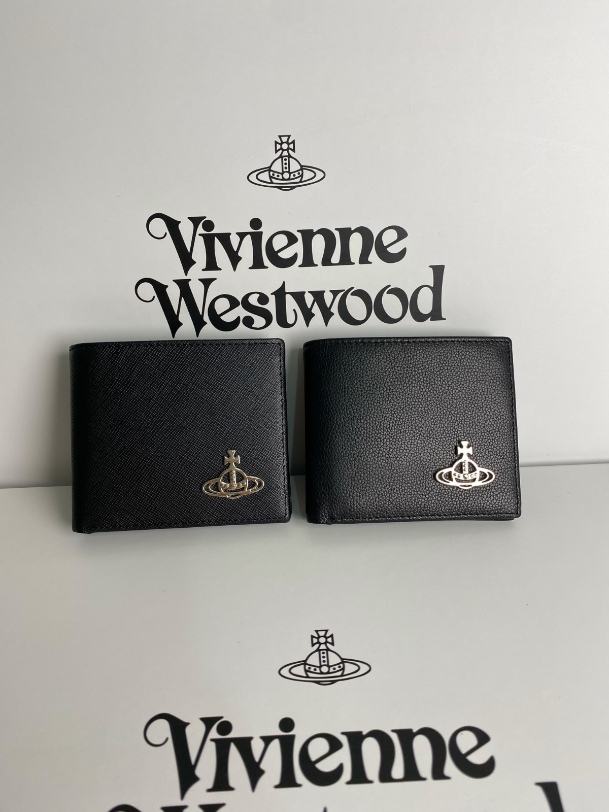 Vivienne Westwood 兩折銀包
