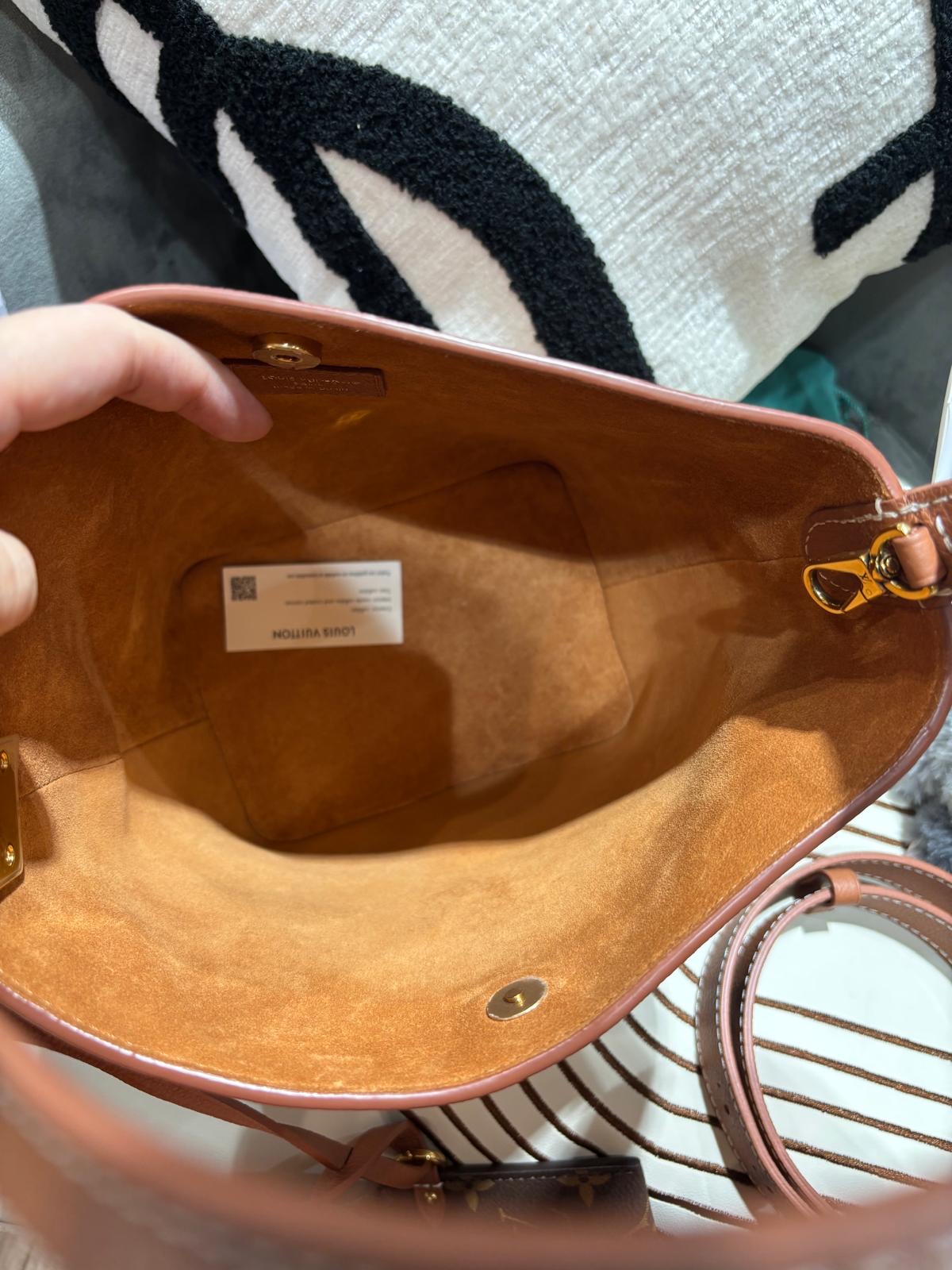 LV Low KeyAll In BB bucket Bag 100%Authentic, 98%New ✅Coin Purse ✅Dust bag