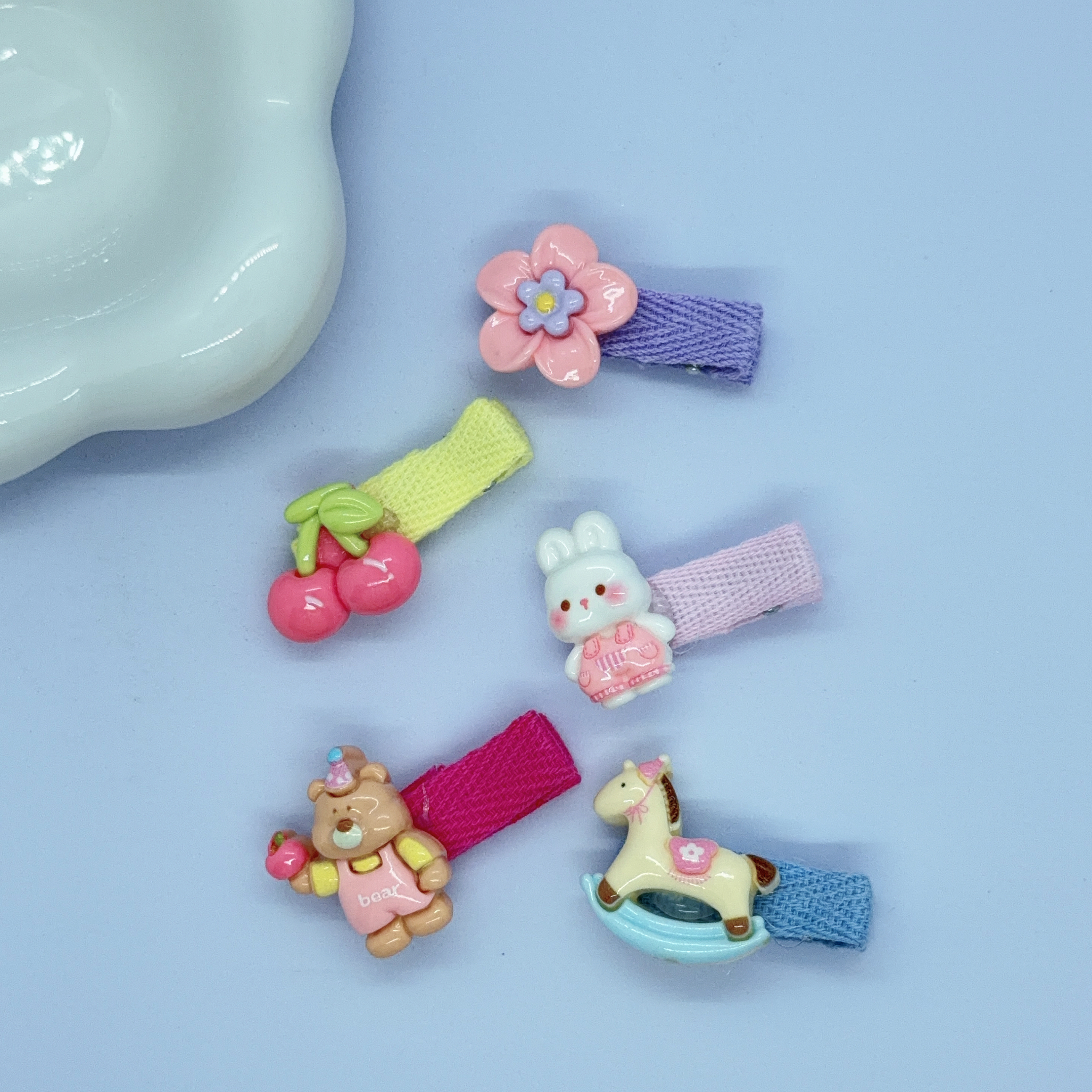 公仔飾牌包邊鴨嘴髮夾組 (5隻裝) / Cute Charm Trimmed Alligator Hair Clip Set (5 pcs) - 組合A