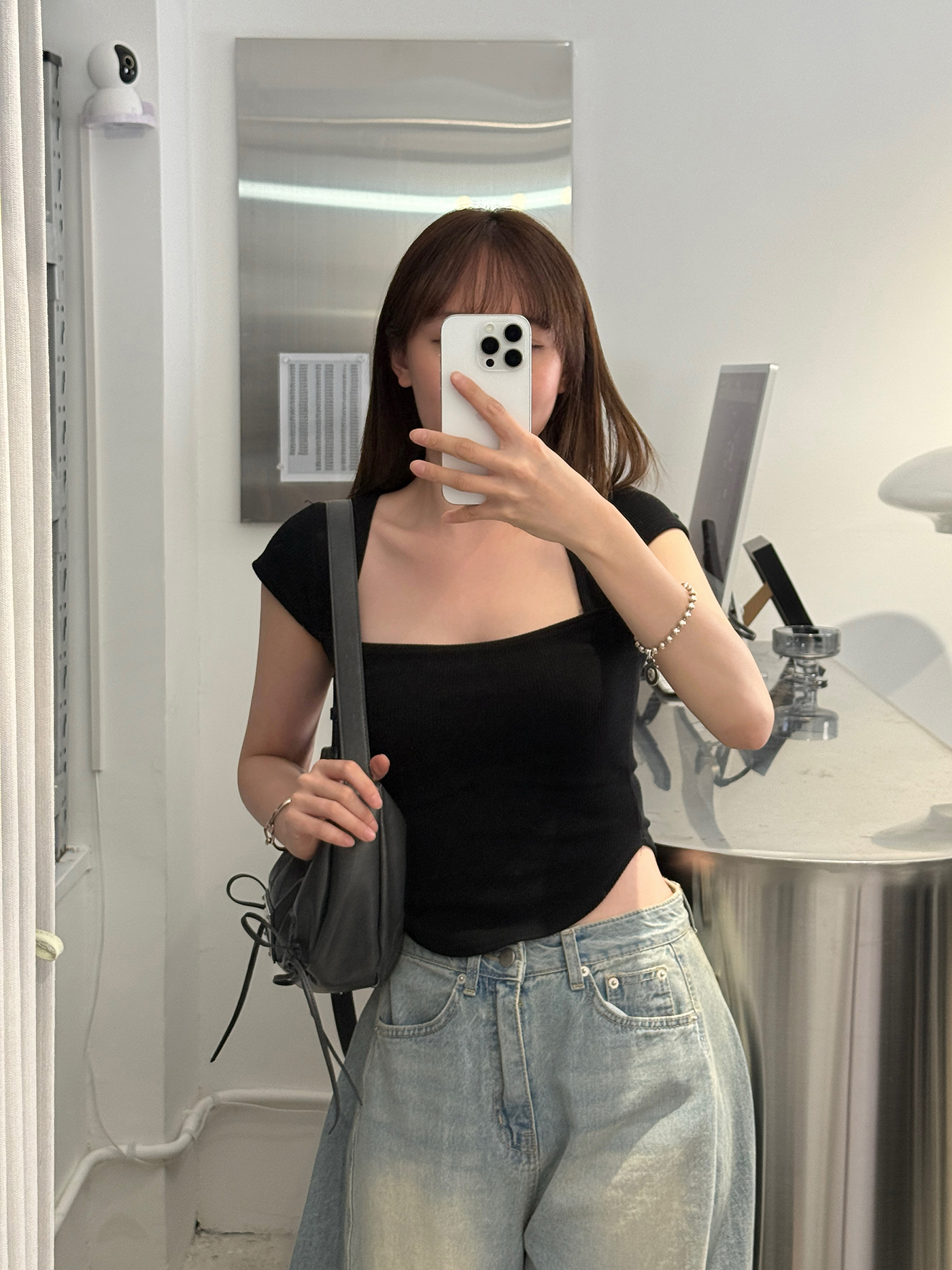 𝐒𝐥𝐢𝐦 𝐟𝐢𝐭 𝐬𝐪𝐮𝐚𝐫𝐞 𝐧𝐞𝐜𝐤 𝐫𝐢𝐛𝐛𝐞𝐝 𝐭𝐨𝐩