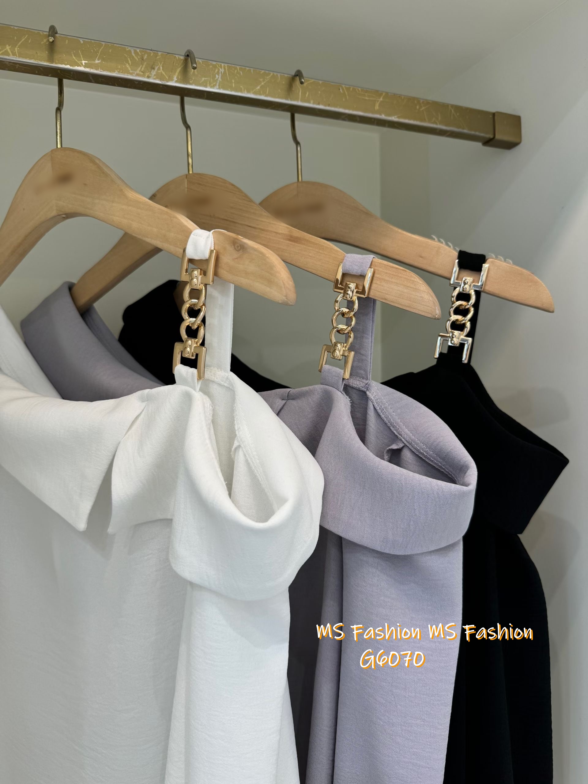 G6070 韓國🇰🇷金鏈露單肩top