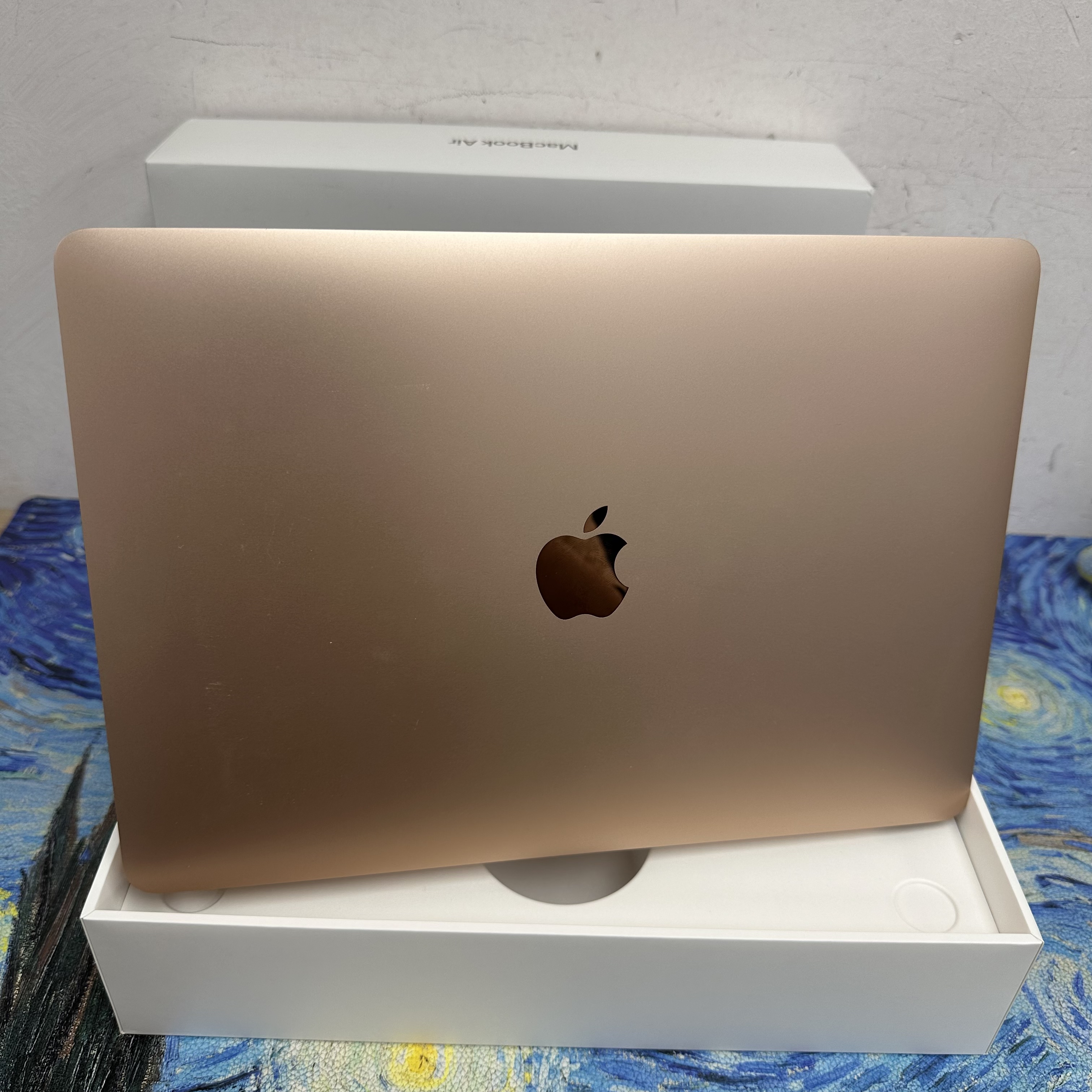 #6015 Apple MacBook Air 2021/APPLE Retina/M1 CPU/8GB Ram/256GB SSD/Touch ID/13吋Mon/玫瑰金/ Gaming Laptop / Notebook  / MacBook Pro / PC / 文書機