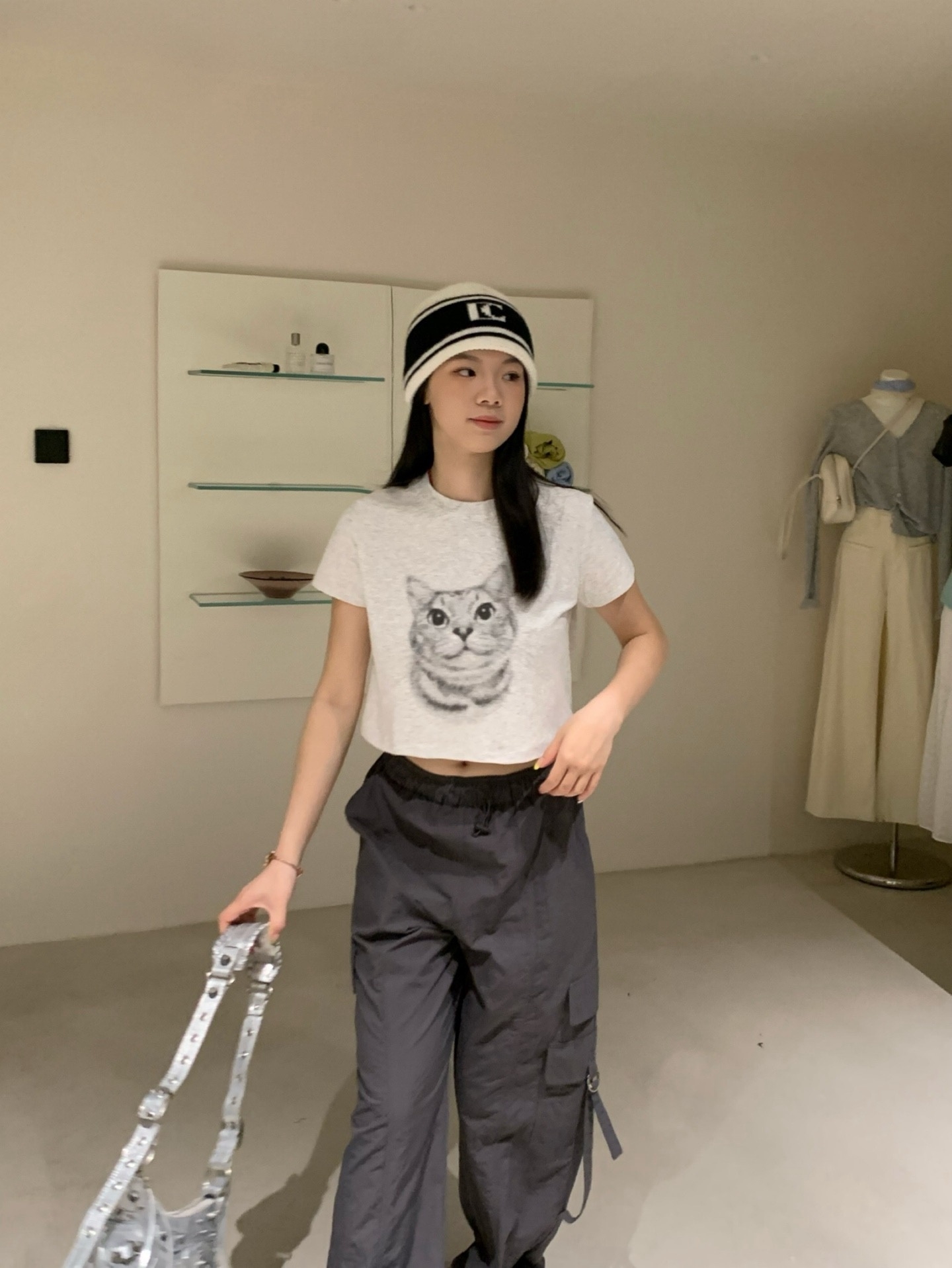 Oh Kitty Roundneck T-shirt Ins风可爱猫咪印花圆领短款Tee ( 2 colours )