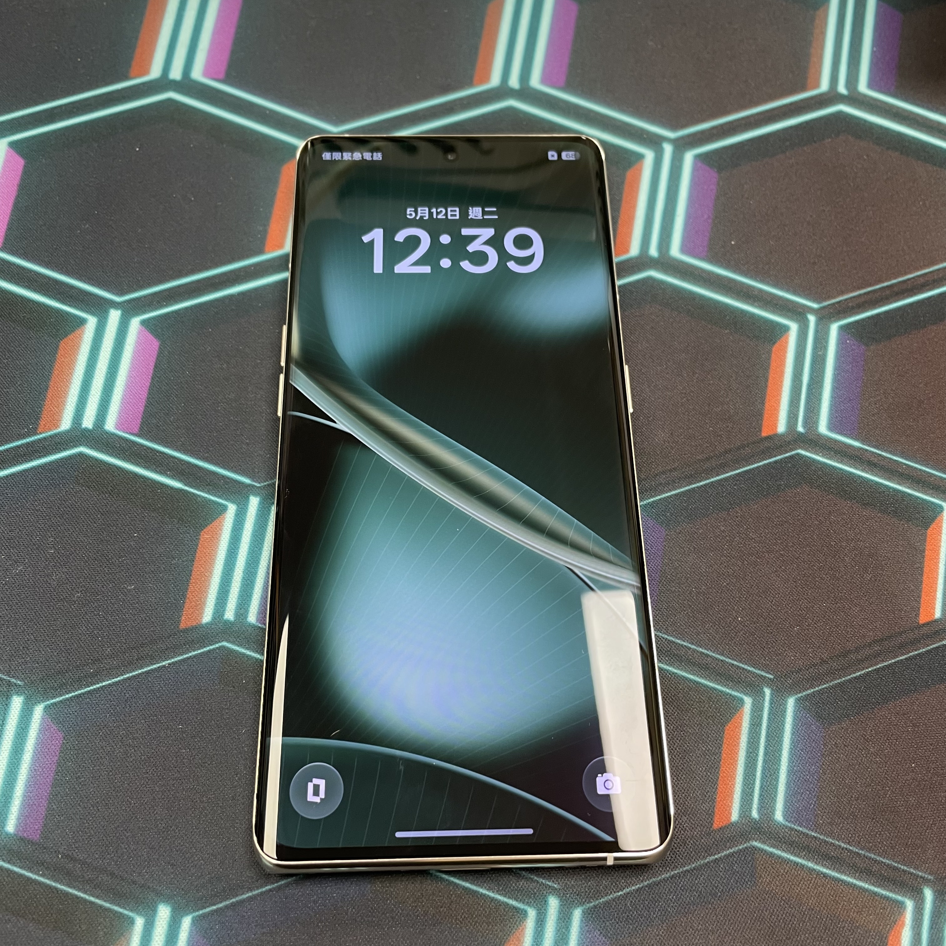 *6517 Oppo Find X6 國行 勁靚機 12+256GB 金色 gold