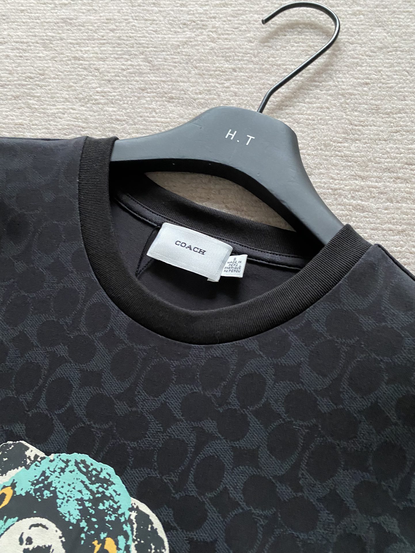 🔥【爆紅款｜C''oach 黑色滿印熊塗鴉Tee