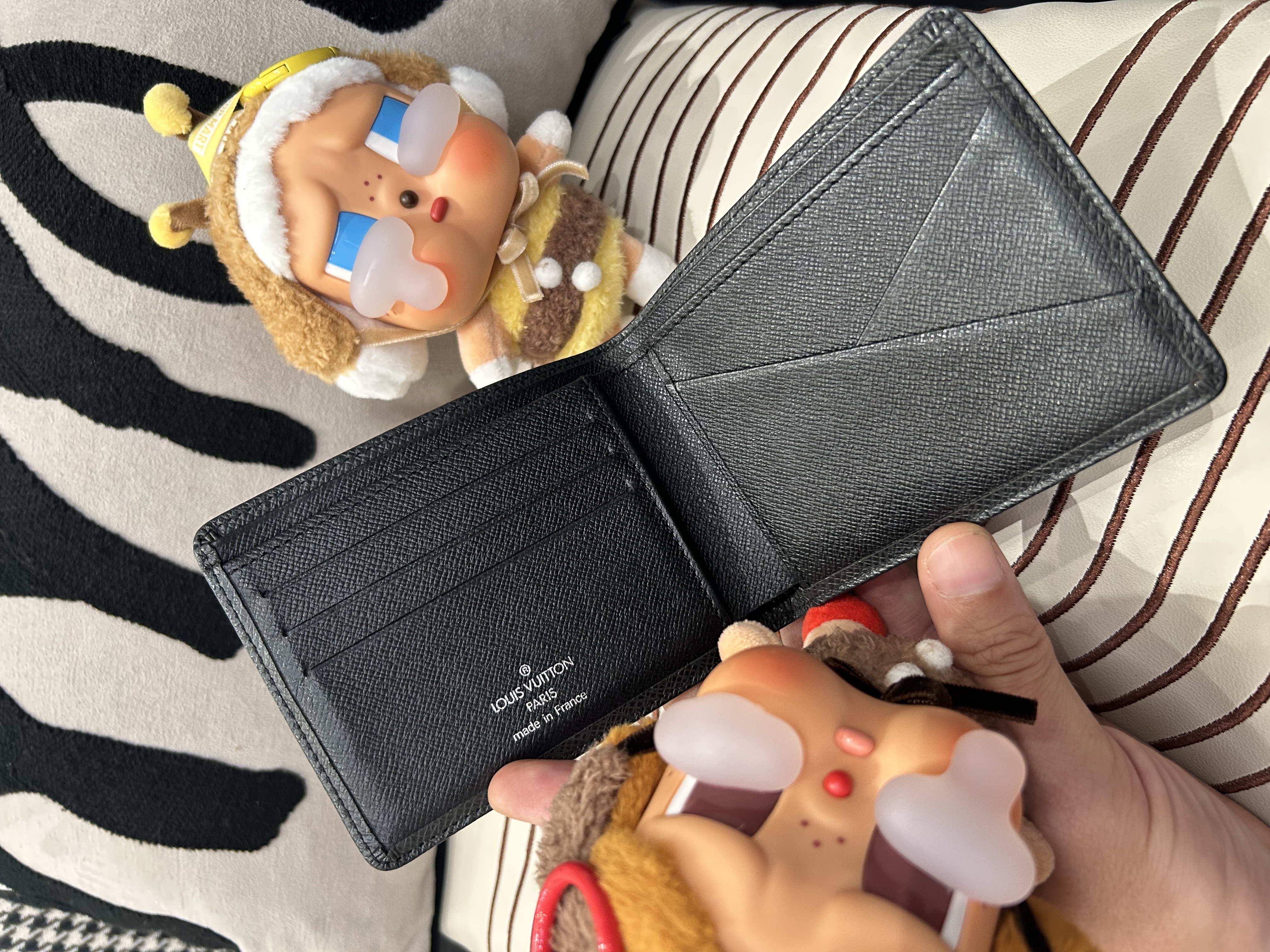 LV wallet Calfskin Black 100%Authentic, 90%New