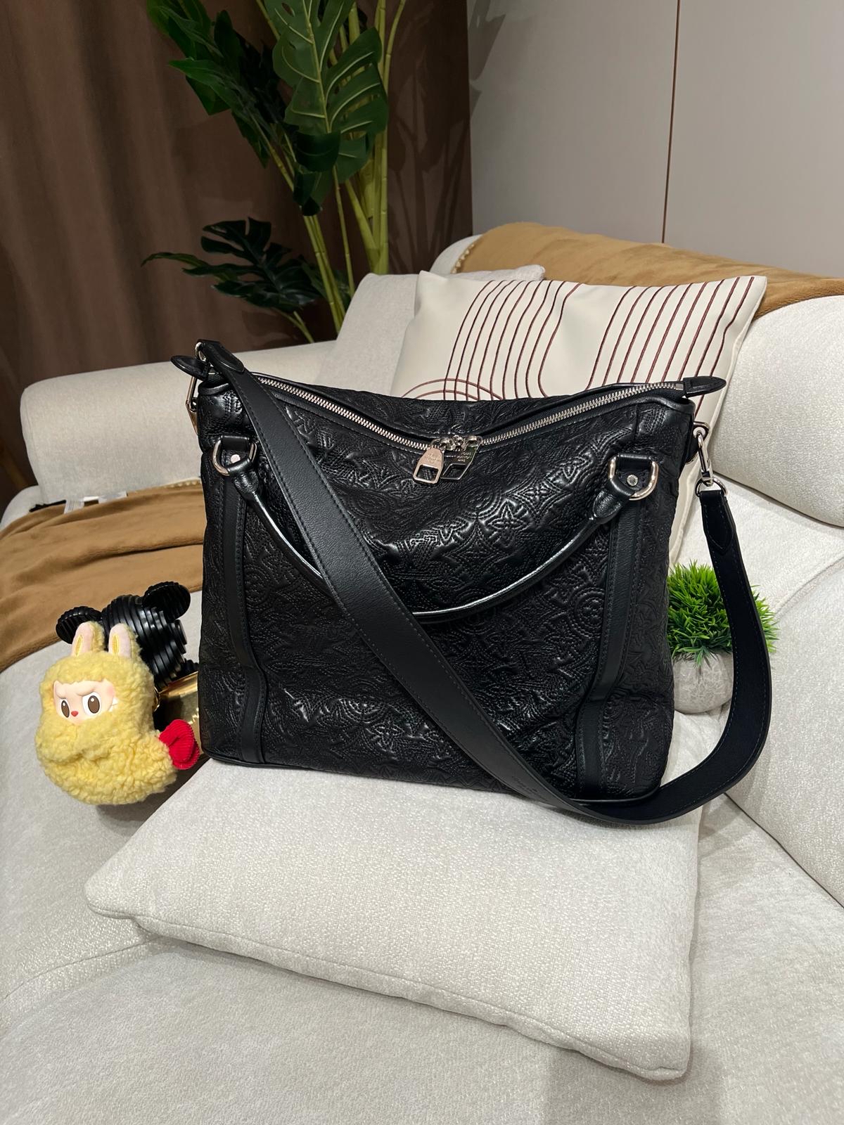 Lv hobo Ixia MM 2way bag Antheia leather,100%Authentic,98%new ✅dust bag 