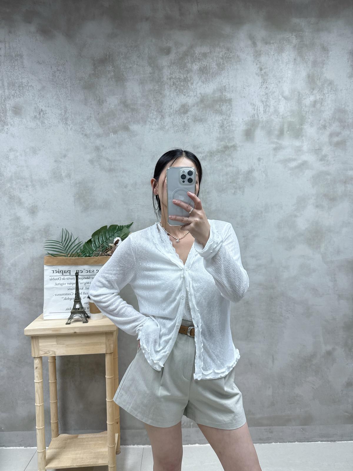 D20 ruffle 邊暗紋外套