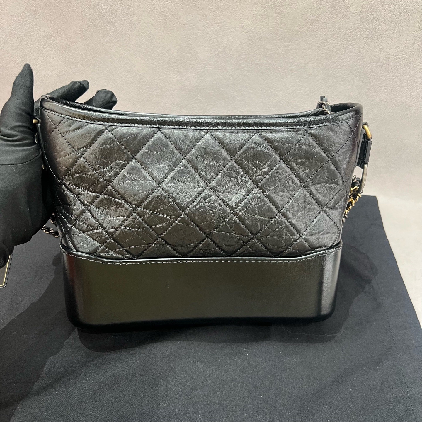 【預訂貨品】Chanel 20A黑金流浪包