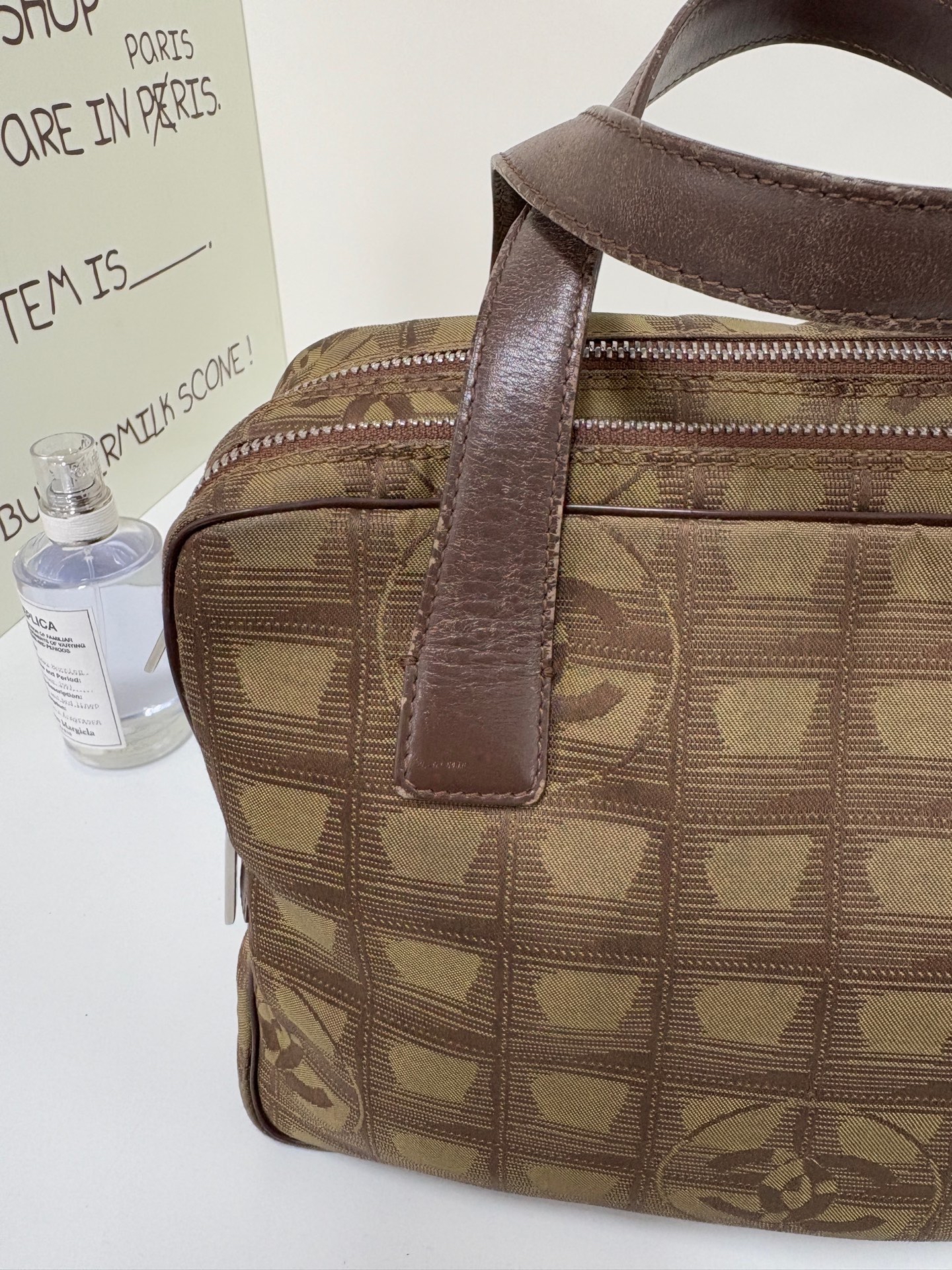 【預訂貨品】Chanel啡色冰格腋下包