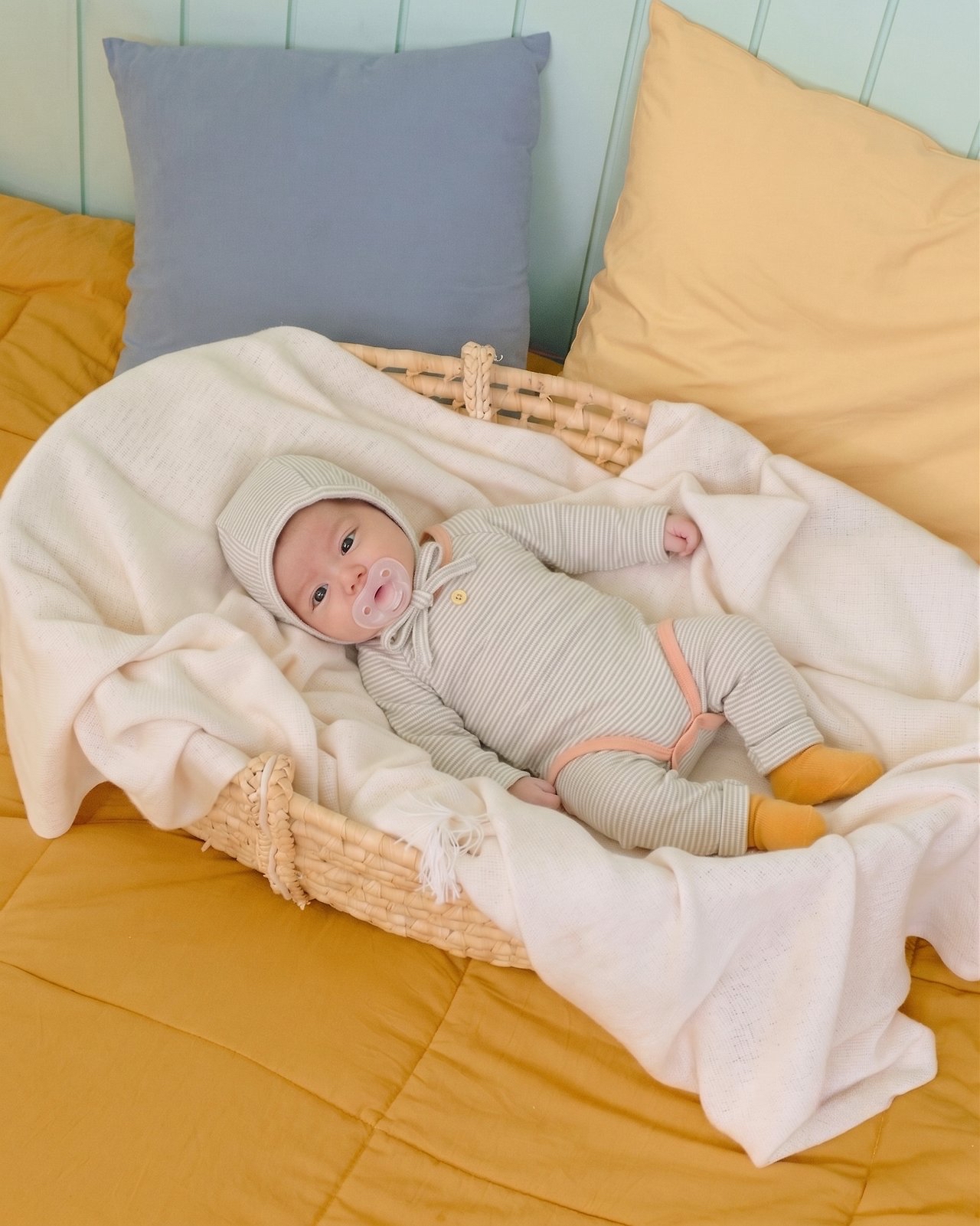 OOTT | (bebe) Vanilla Latte Suit set