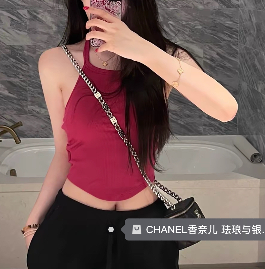 22S Chanel 荔枝牛皮配銀色金屬琺瑯 COCO 扣鏈條方盒子化妝包