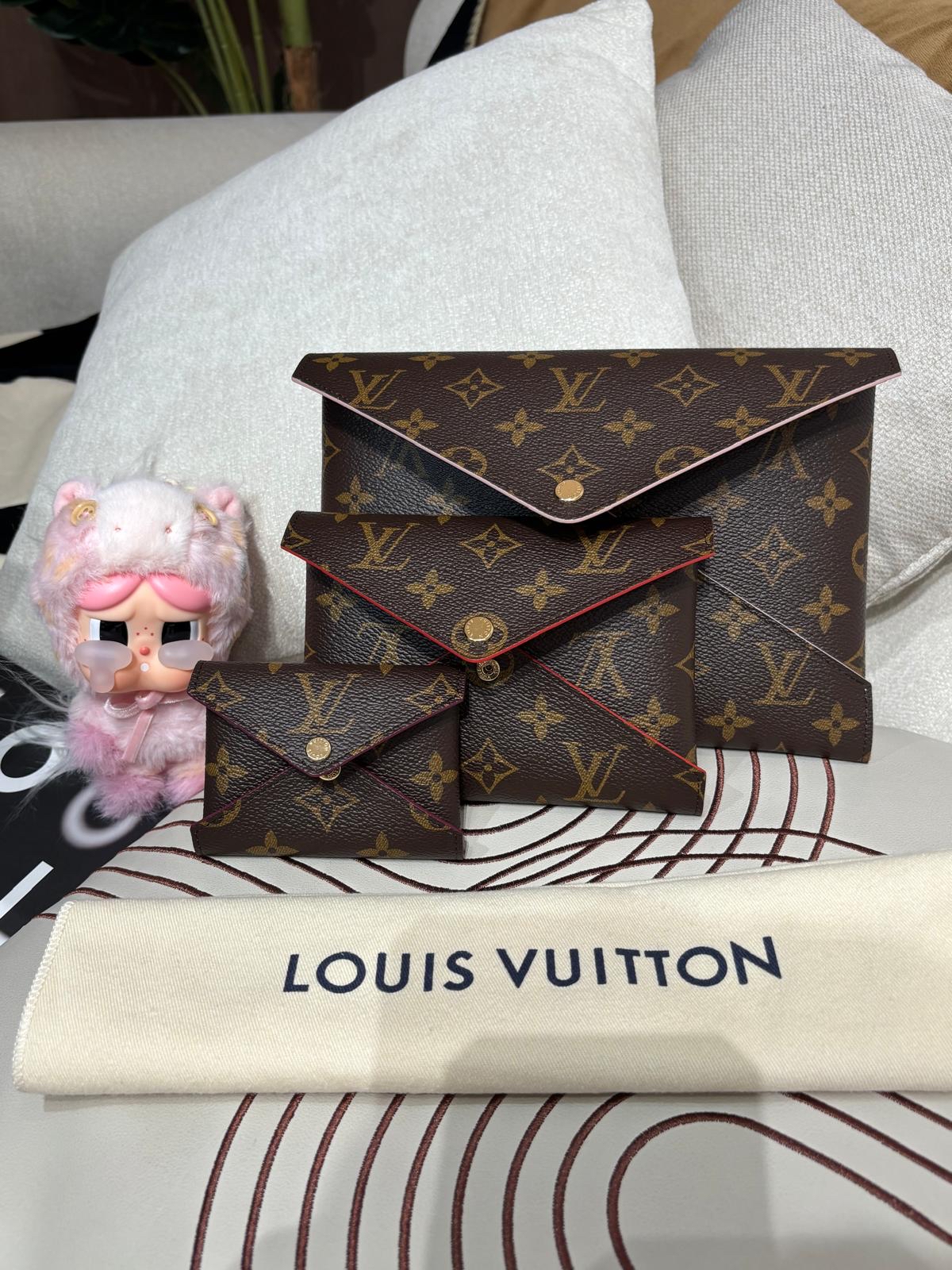 全新 Lv Kirigami Pochette M62034  1 set 包括3個monogram pouch 😍 100%Authentic, Brand New全新 ✅dust bag ✅Box