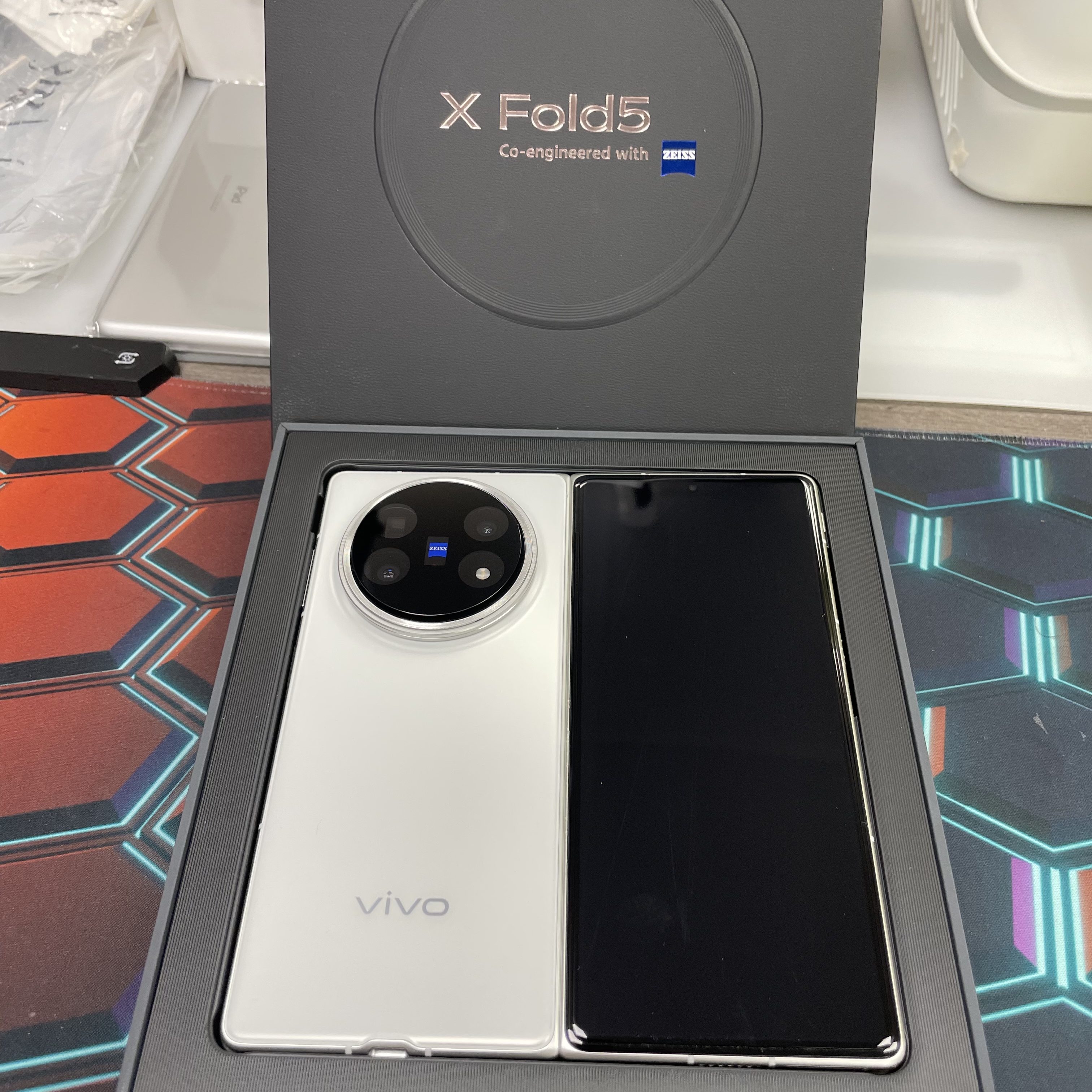 *7762 Vivo X Fold 5 完美機 16+512GB 白色 white