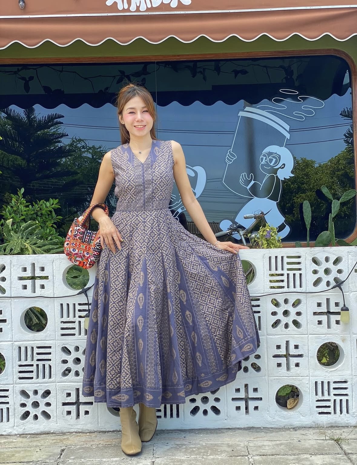 泰國名牌CHEVA - 灰色燙金Y領背心連身裙