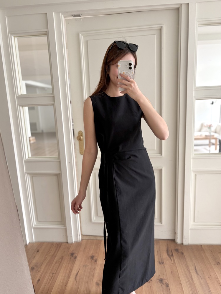 Gathered Waist Tie Dress (Black)