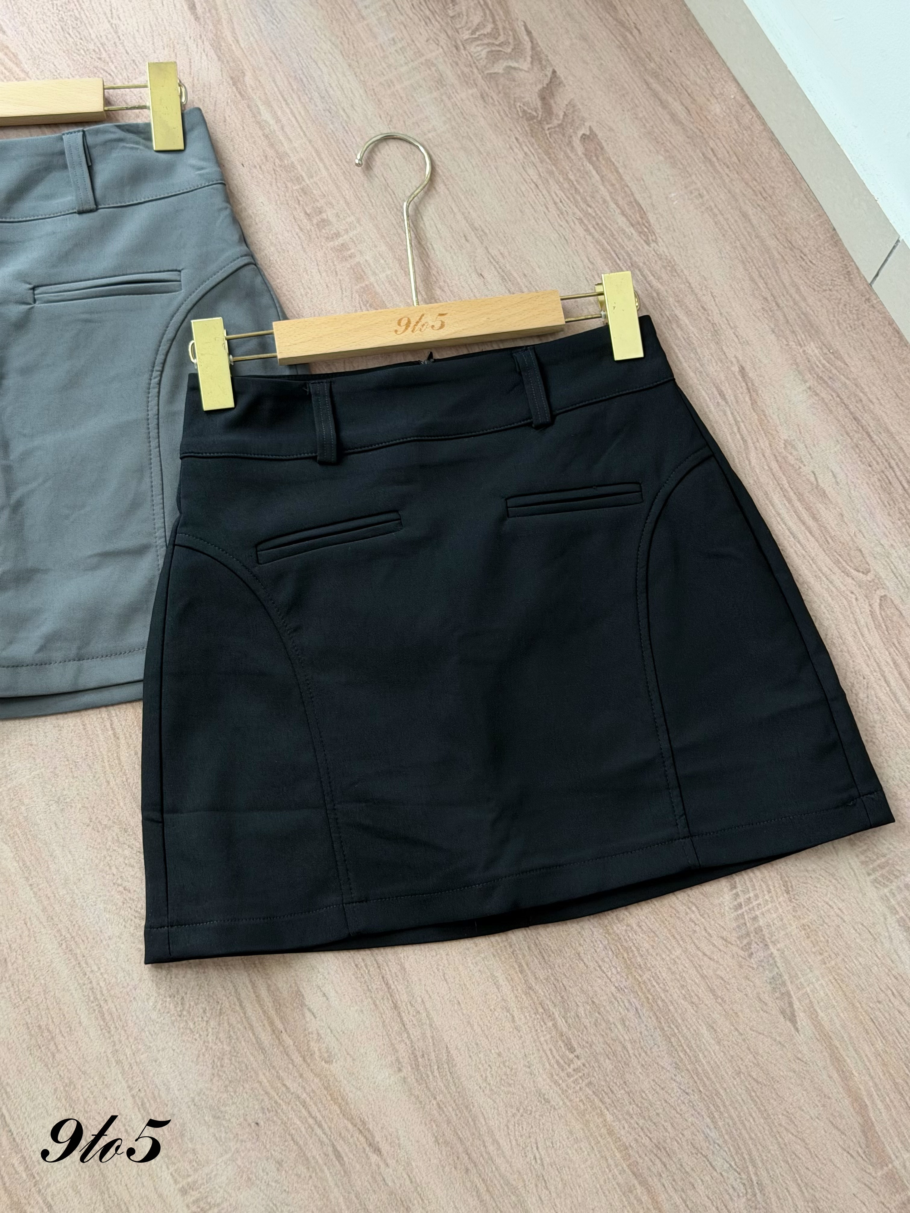 S2042 A Line Short Skirt - Black & Grey