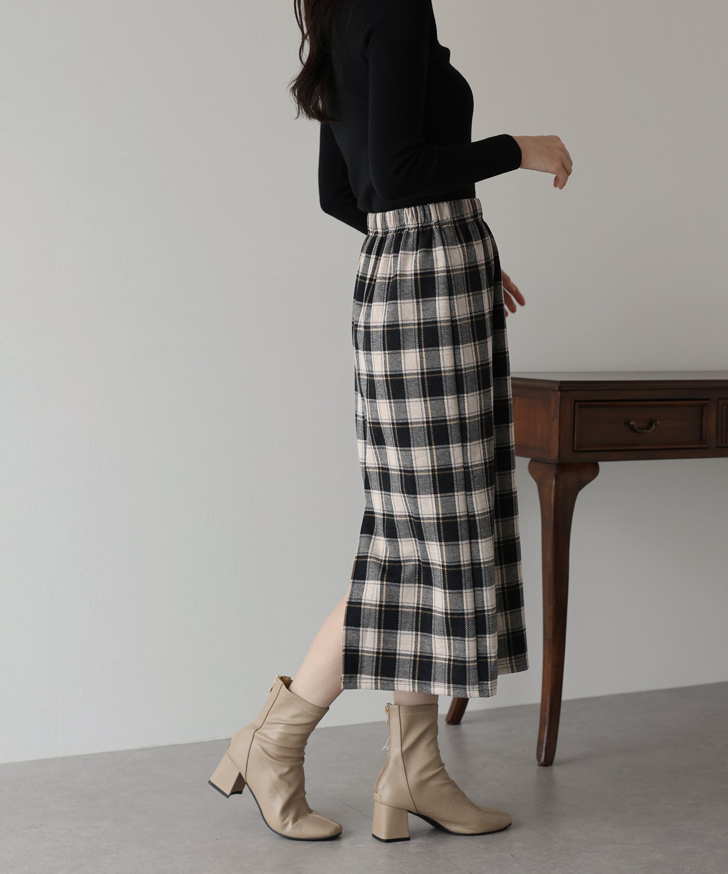 <限量現貨><JP> 冬日英倫風菱格紋直身裙* 3色入