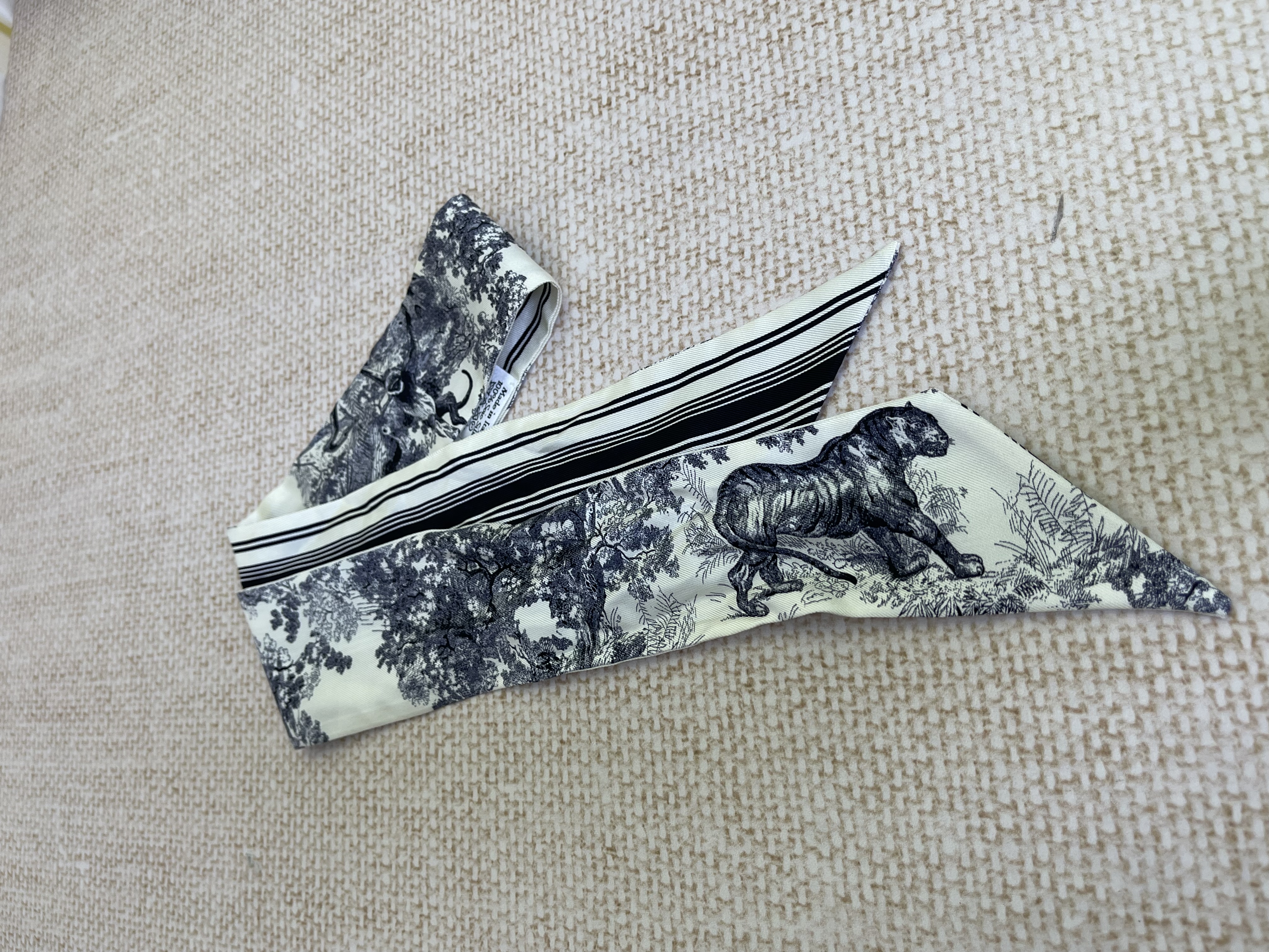 直播貨品 |  [1個-$100 2個-$300］BB18