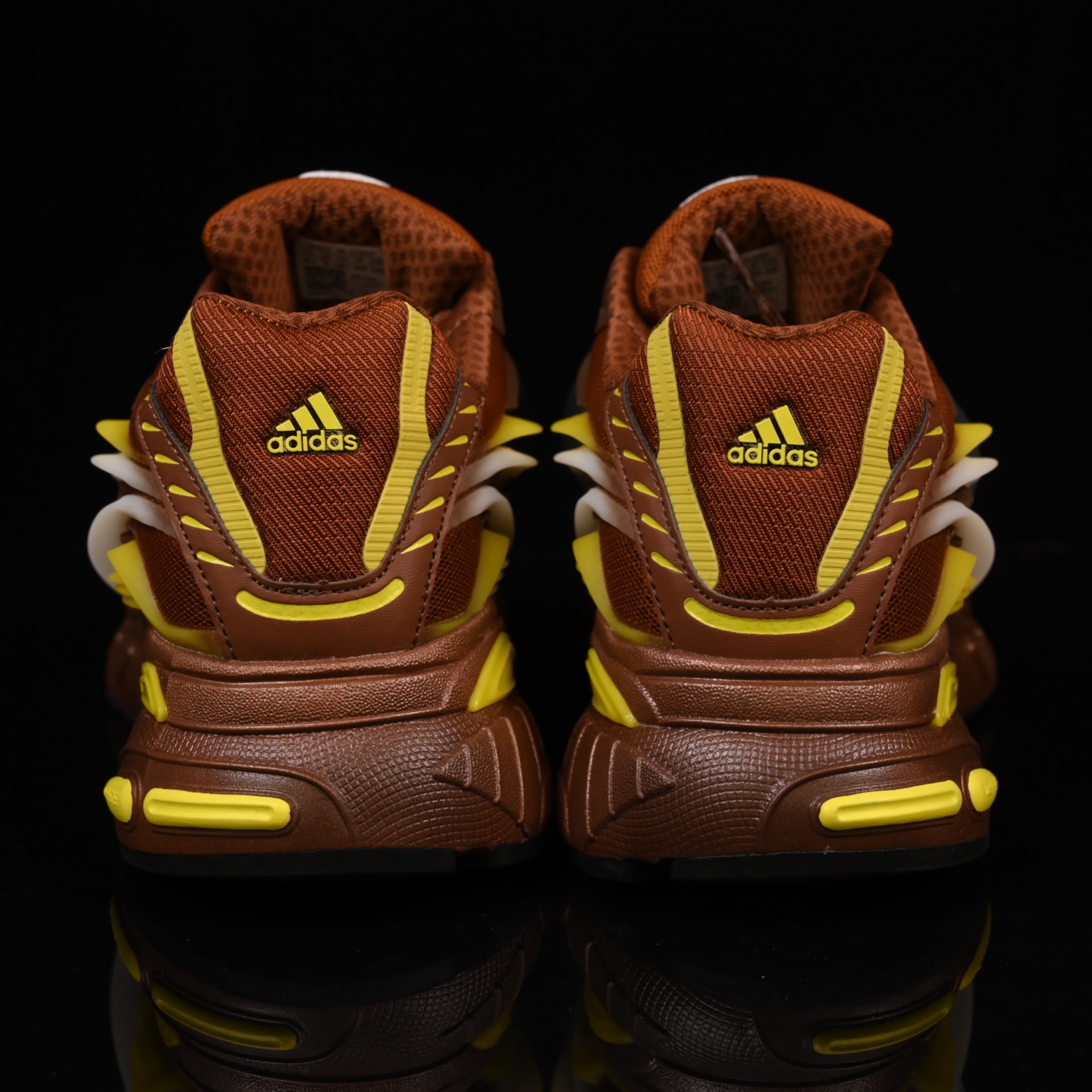 Pharrell Williams x Adidas Adistar Jellyfish 