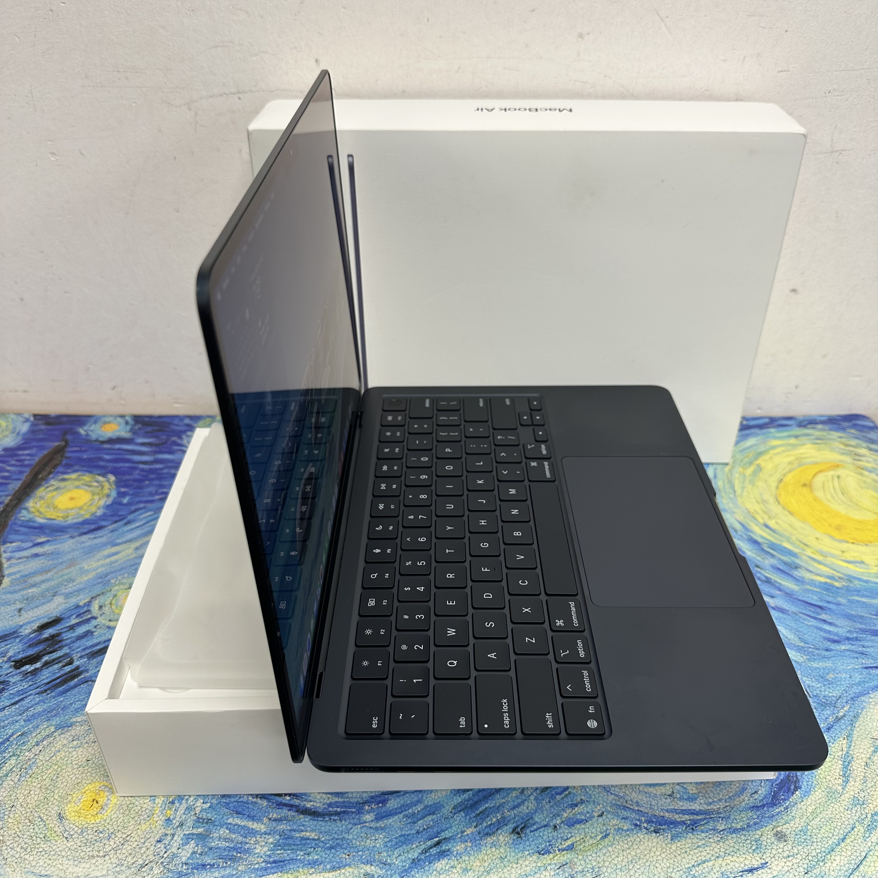 #5825 APPLE  MacBook Air M4 2025 M4 CPU/ 16GB Ram/256GB SSD/10核心GPU/Liquid Retina Mon/13.6吋/午夜藍/Gaming Laptop / Notebook / 超強續航能力/ 原廠保養/ 文書機 / 畫圖 / 剪片 / Movie / Netflix 