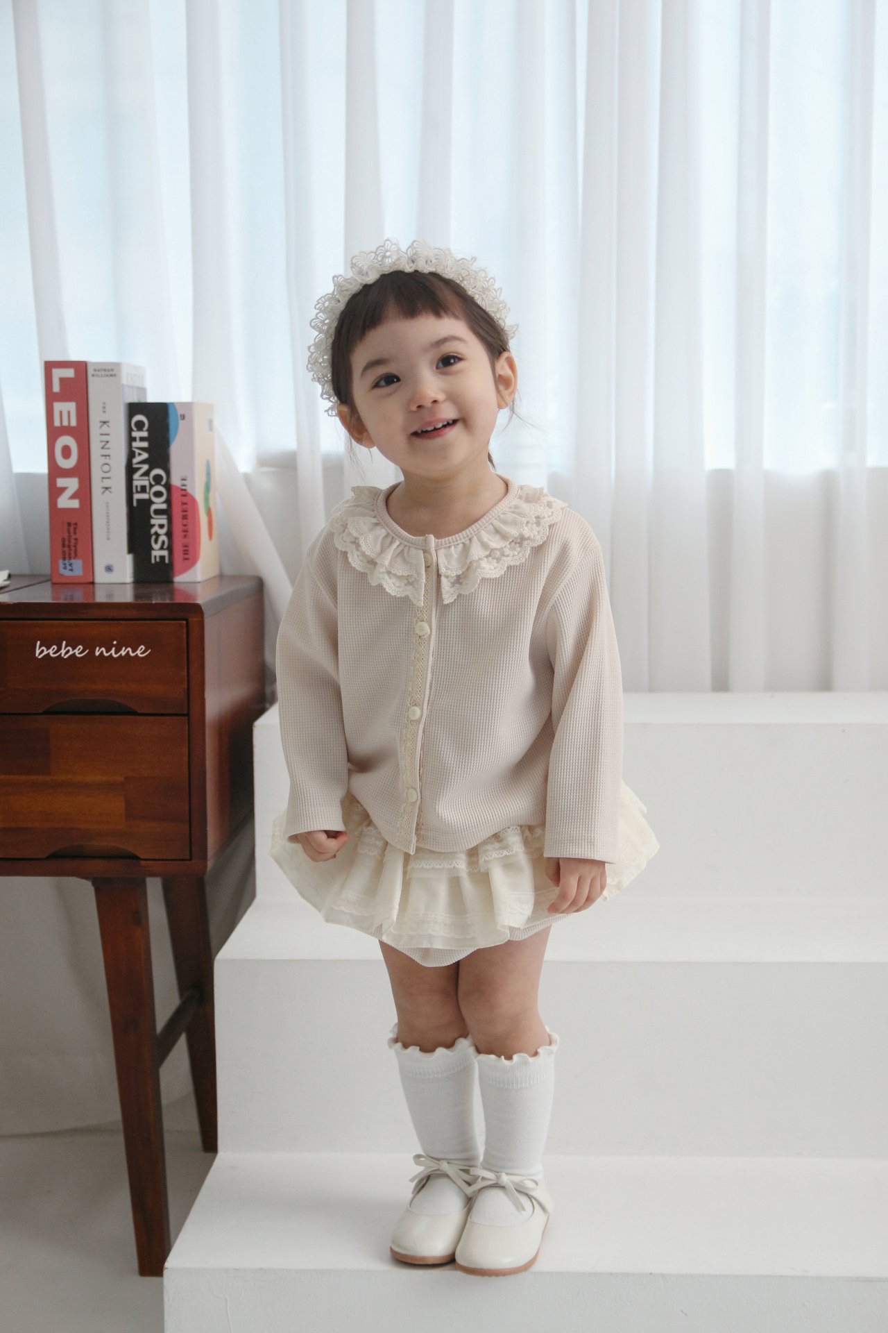 🌸預訂 韓國直送🌸🇰🇷Bebenine兩色蕾絲花邊領華夫格開襟外套