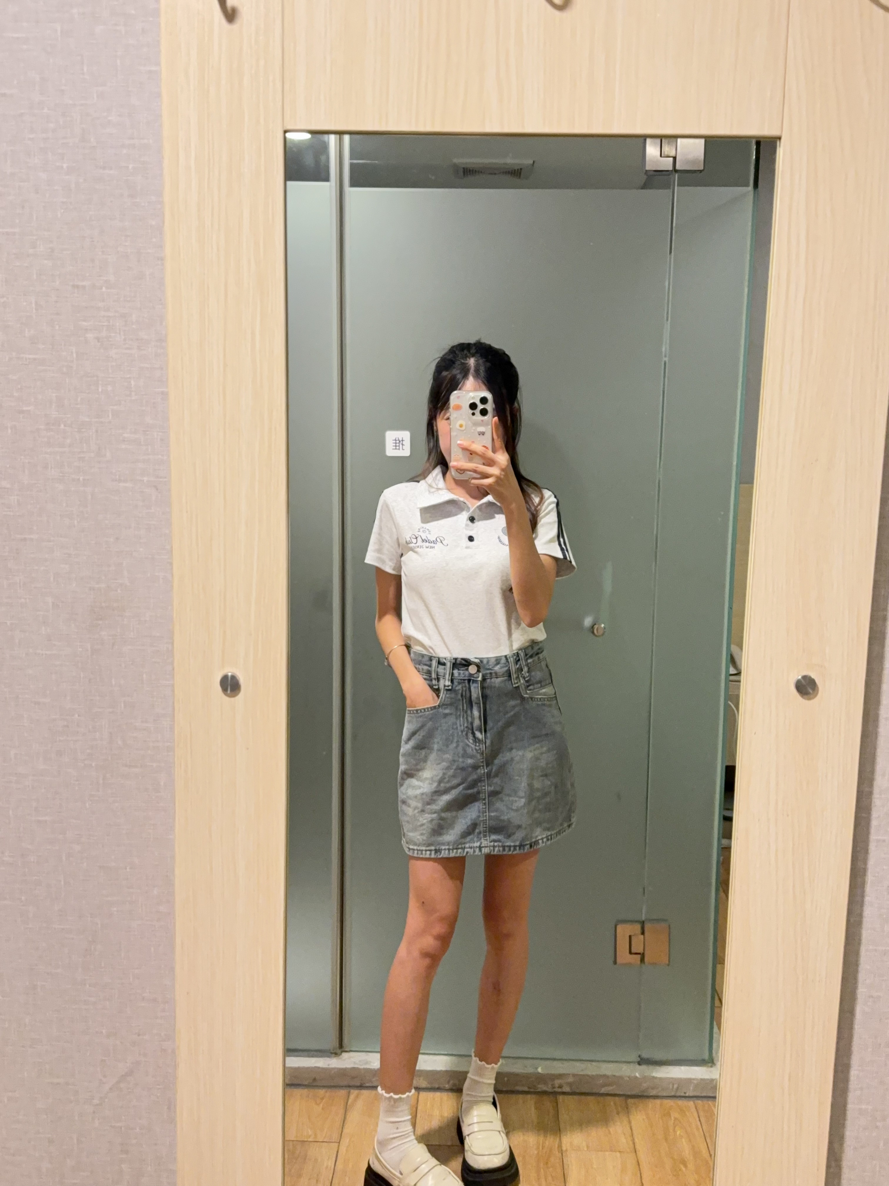 网球运动风翻领短上衣 R2993