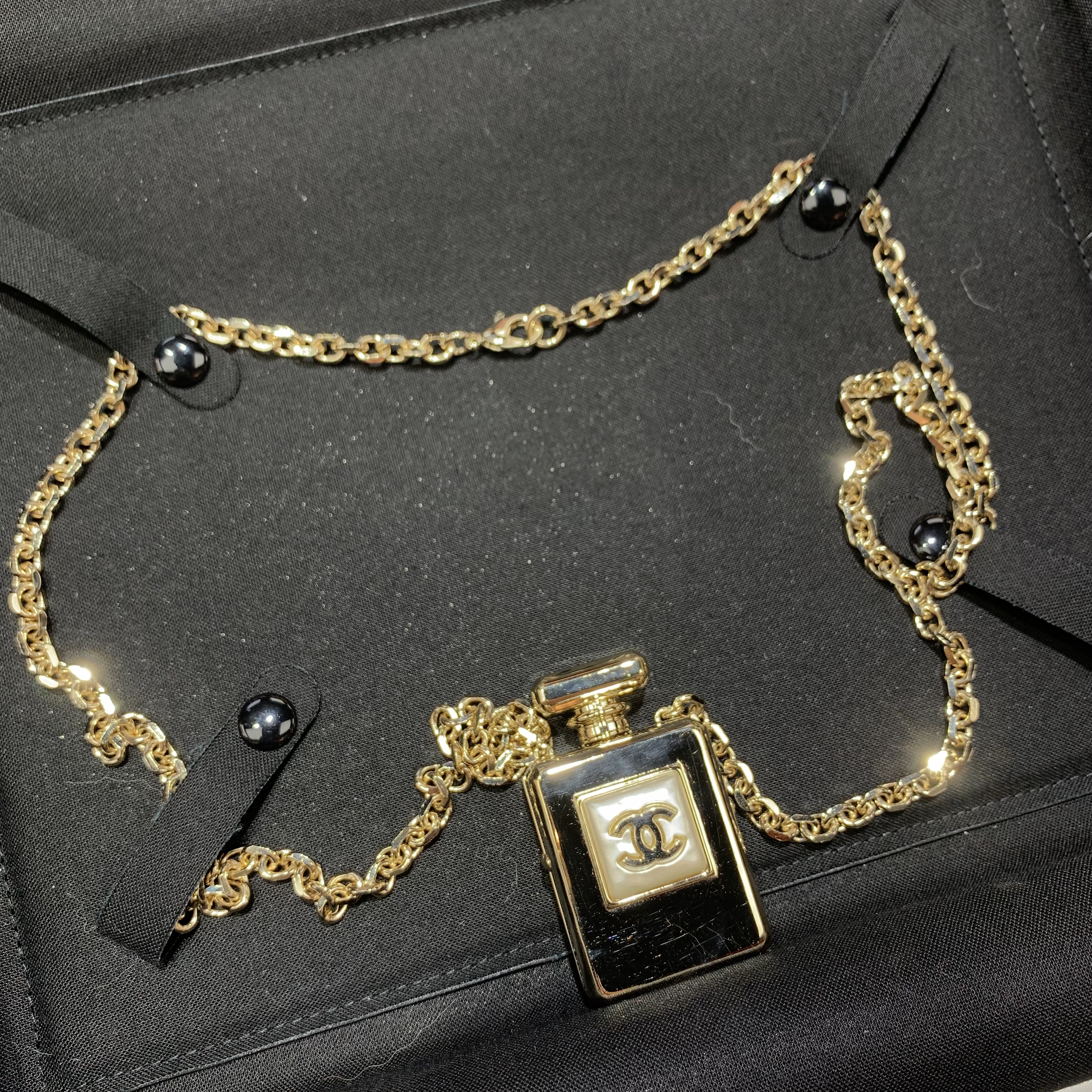 Chanel 金色香水頸鏈