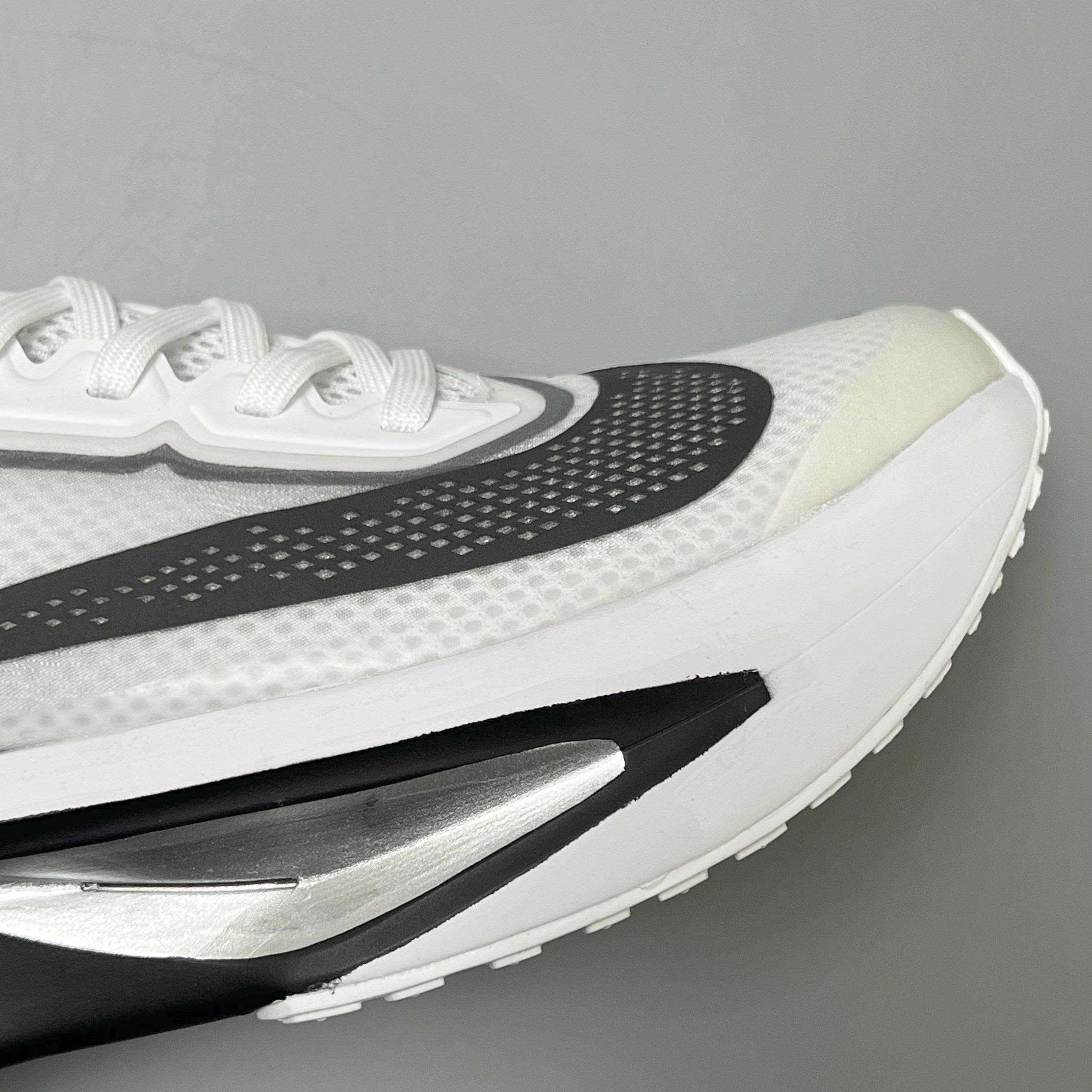 Nike Zoom Fly 6 FN8454-100    