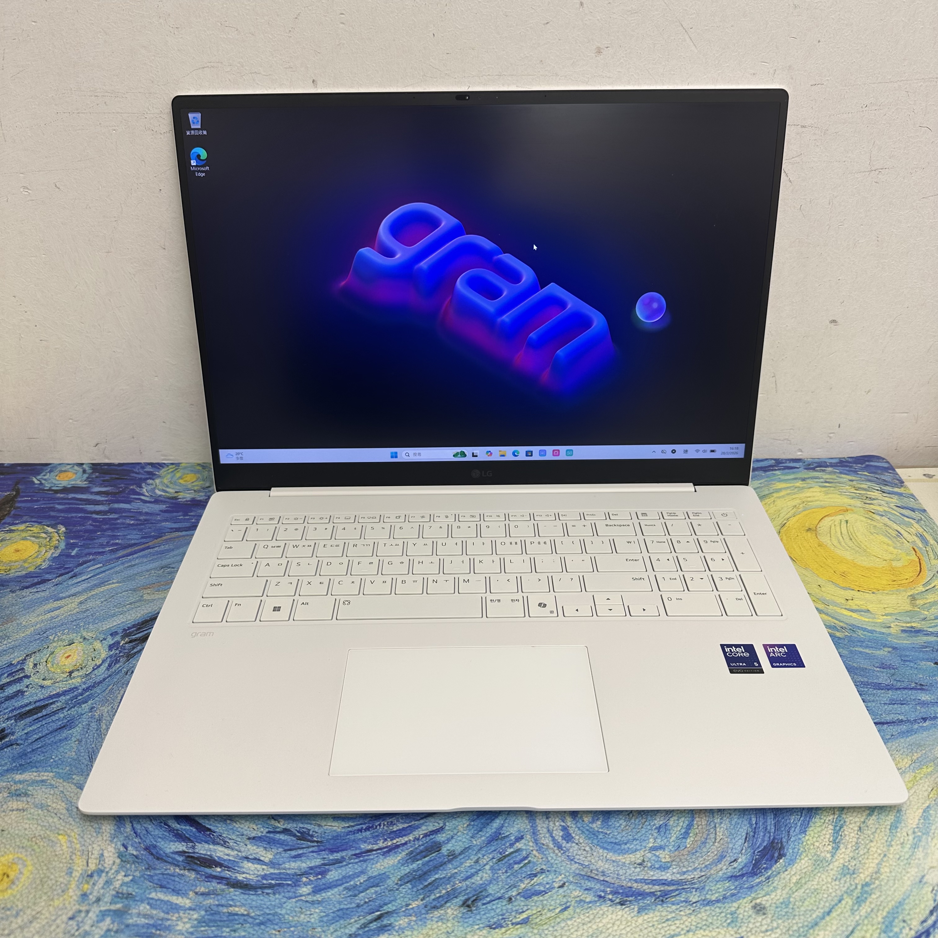 (LG超輕薄🤩文書機 ) LG 樂金 / Ultra 5 225H / 16GB Ram/512GB SSD/超輕薄機身/白色 /Laptop / Notebook / Movie / Netflix / Ultrabook / 16寸 / 文書 / Windows / Office 