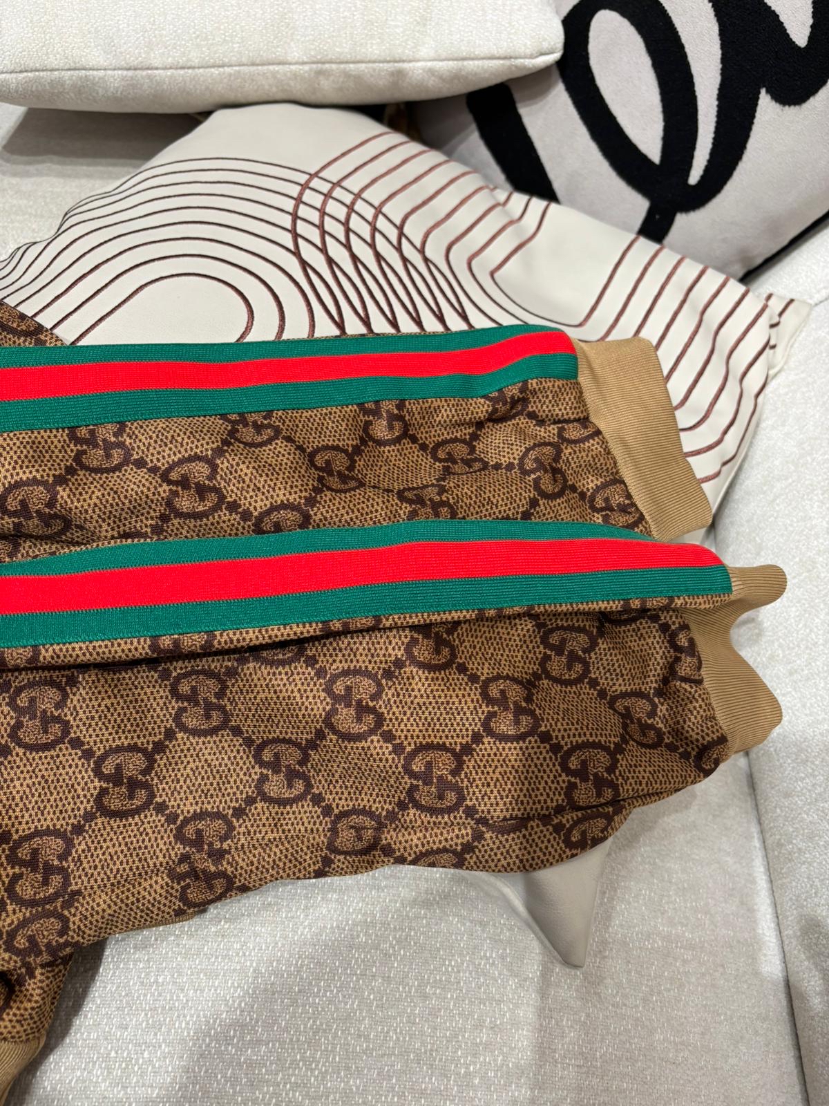 Gucci Jacket 100%Authentic, 99%New 