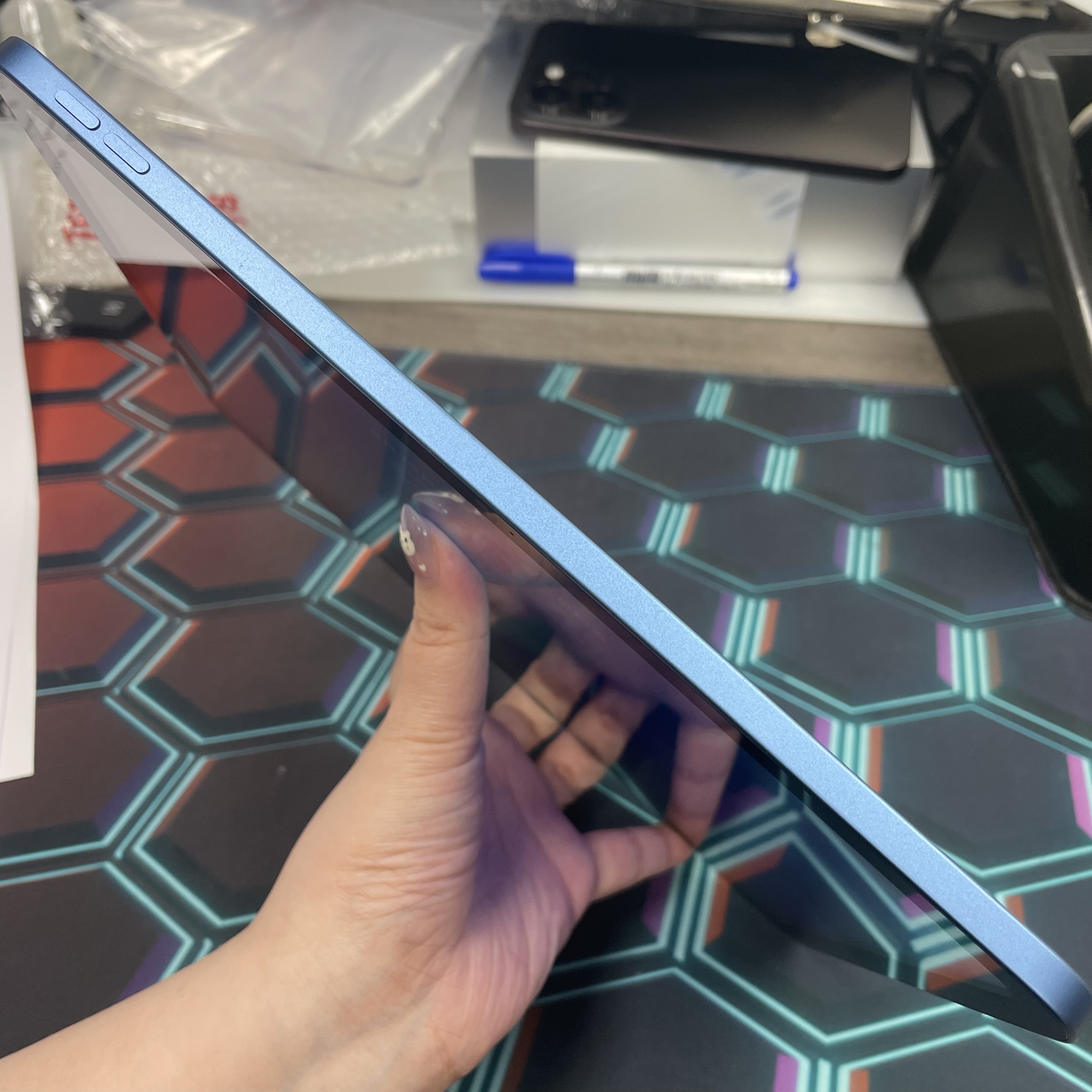 *6786 iPad 11 未使用品 128GB WIFI版 藍色 blue